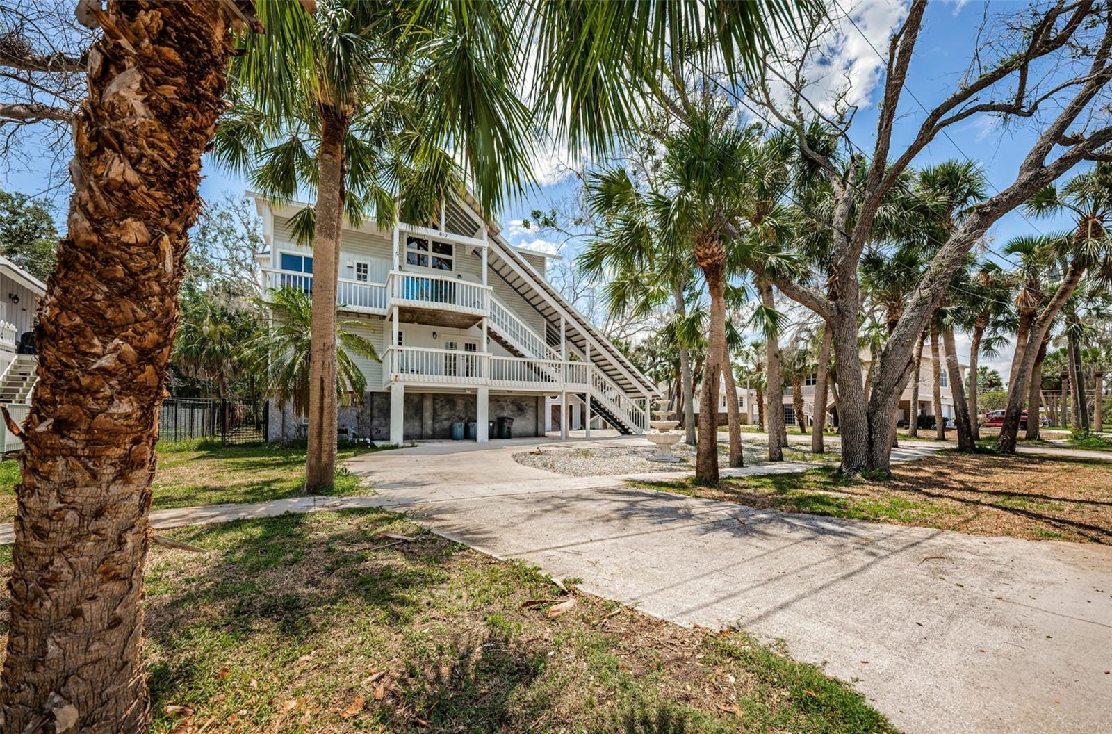610 EUNICE DR, TARPON SPRINGS, FL, 34689