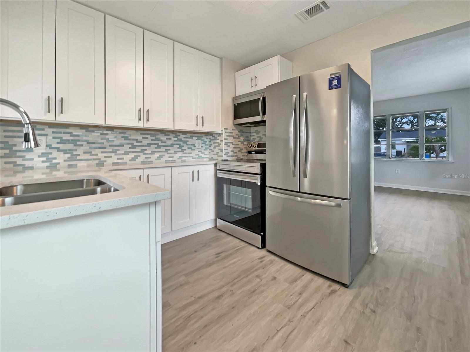 548 47TH AVE N, ST PETERSBURG, FL, 33703