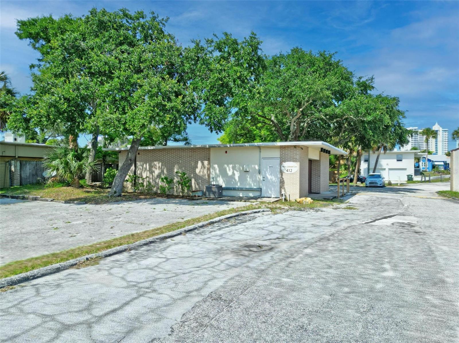 412 N HALIFAX AVE, DAYTONA BEACH, FL, 32118