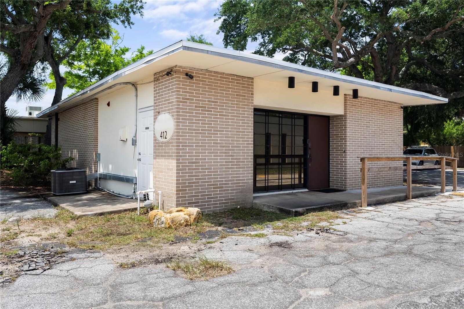 412 N HALIFAX AVE, DAYTONA BEACH, FL, 32118