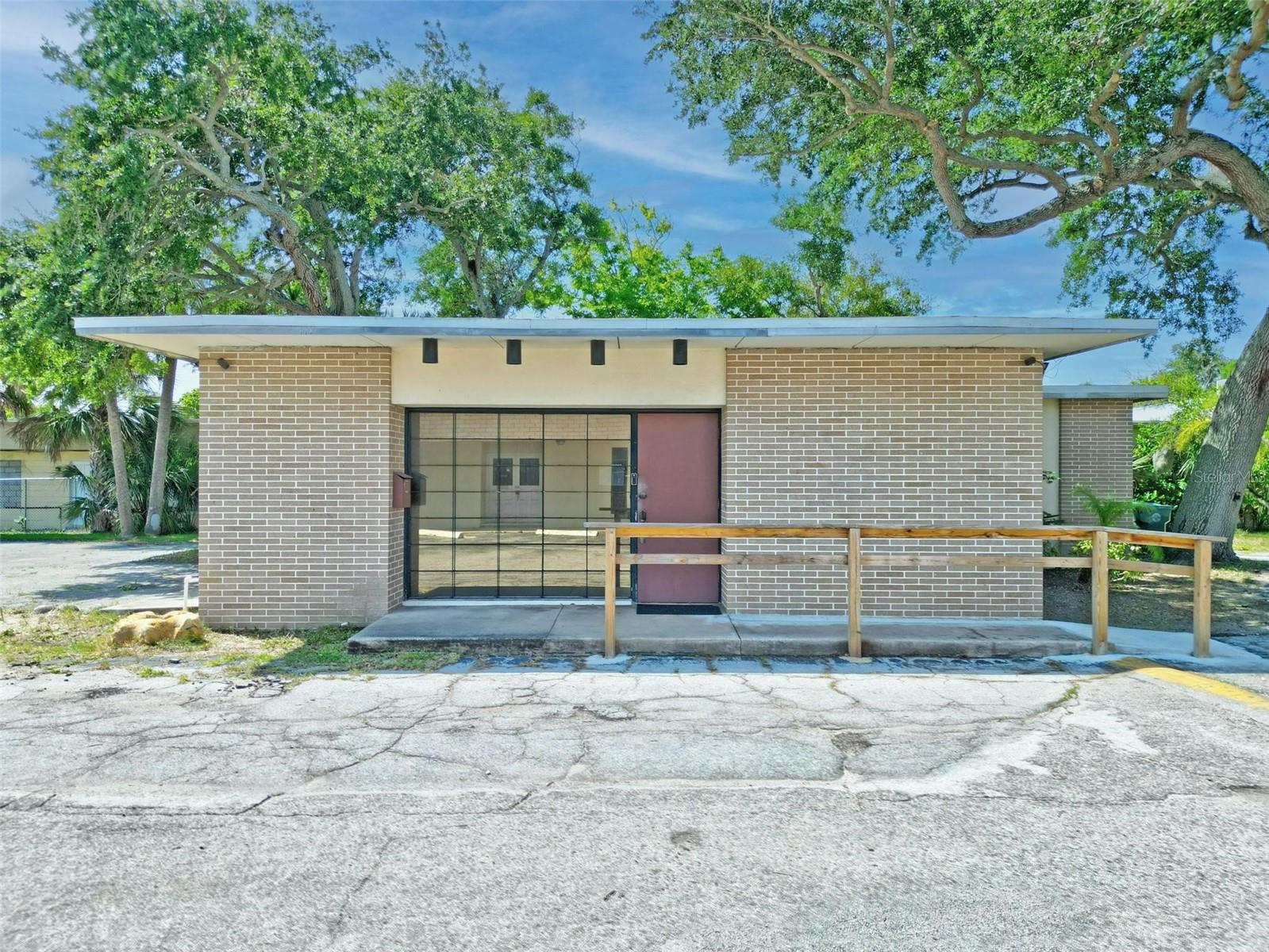 412 N HALIFAX AVE, DAYTONA BEACH, FL, 32118