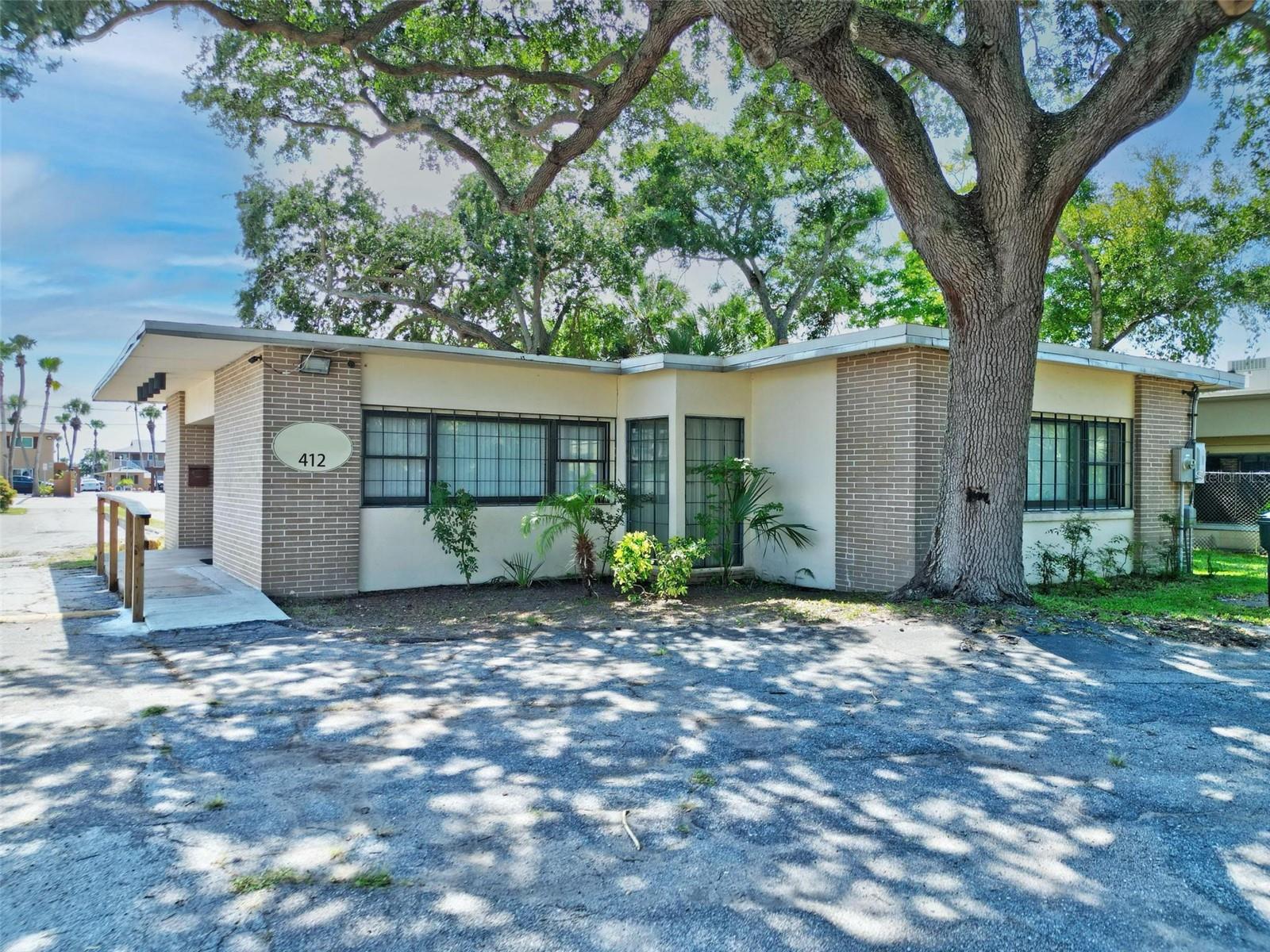 412 N HALIFAX AVE, DAYTONA BEACH, FL, 32118