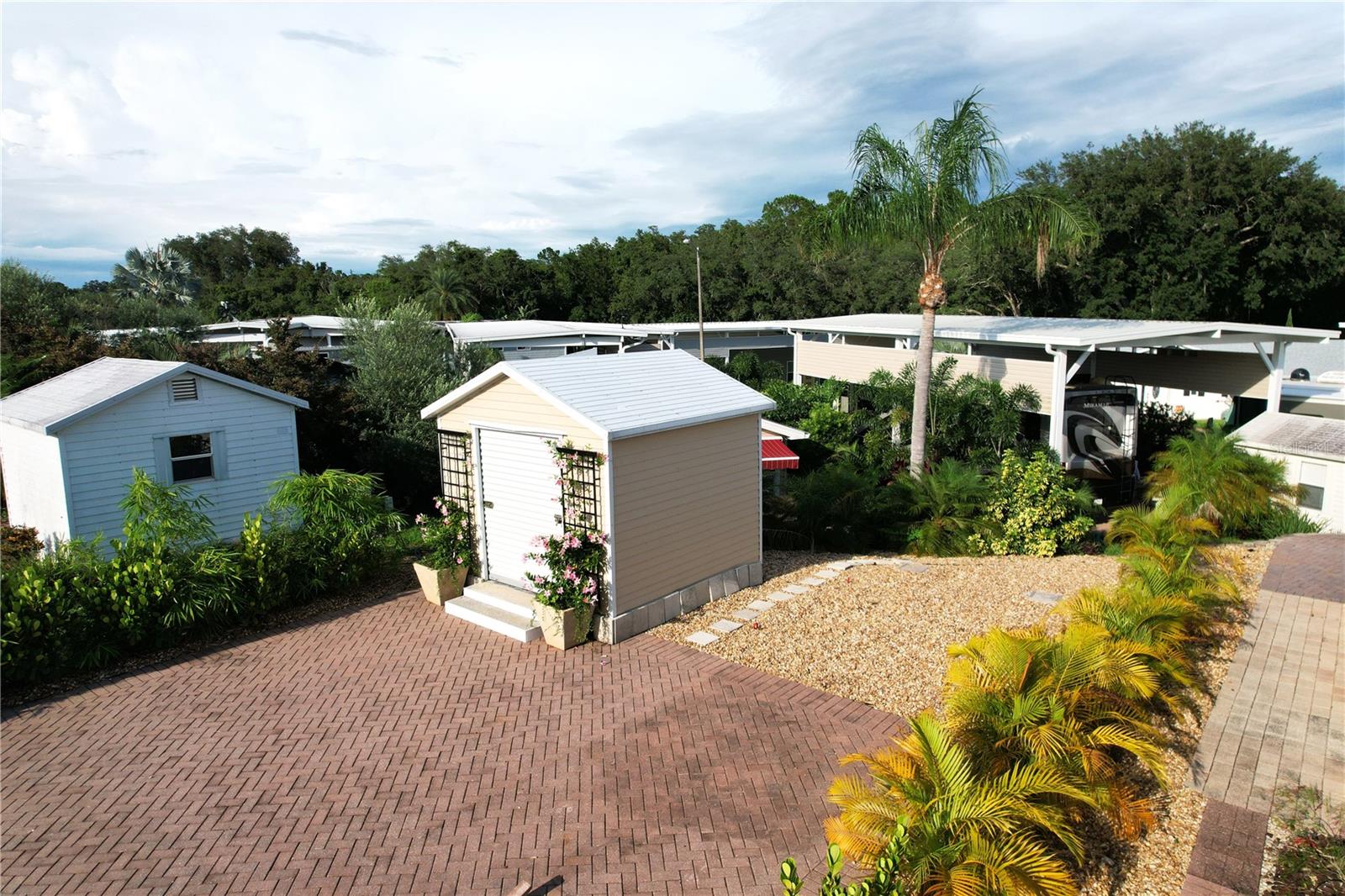 1049 DEER CREEK BLVD, DAVENPORT, FL, 33837