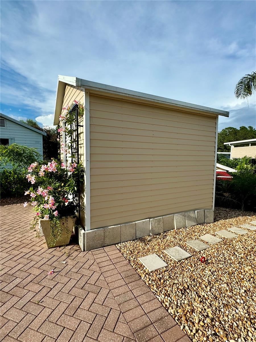 1049 DEER CREEK BLVD, DAVENPORT, FL, 33837