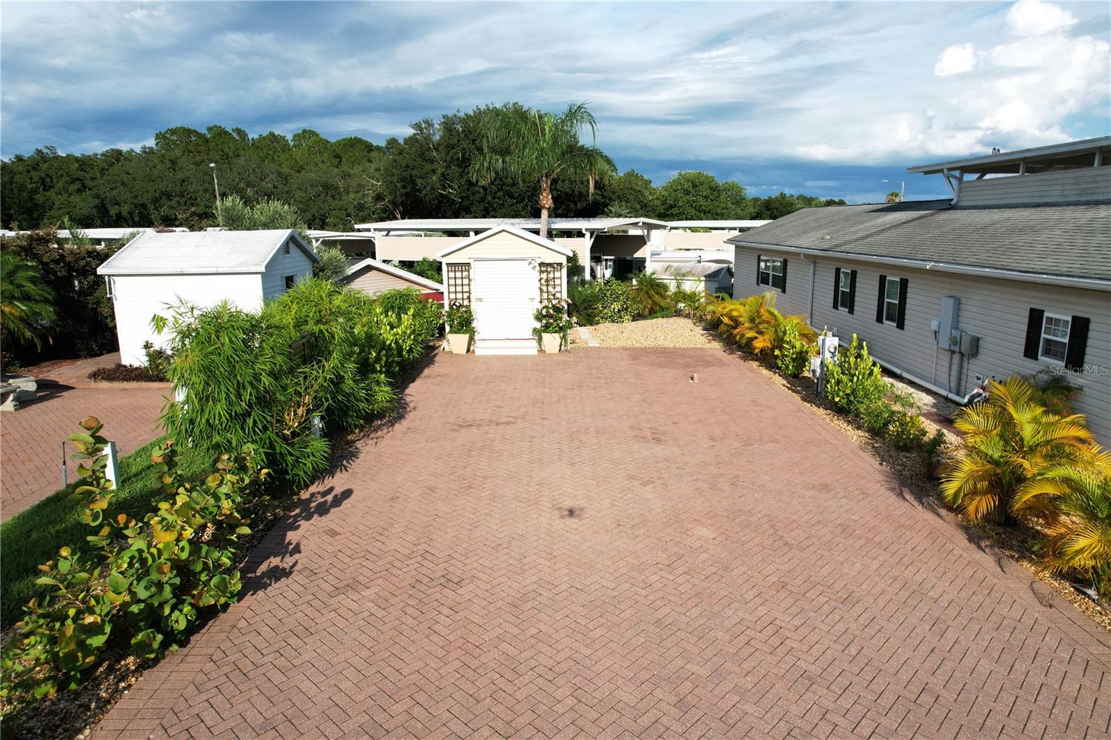 1049 DEER CREEK BLVD, DAVENPORT, FL, 33837