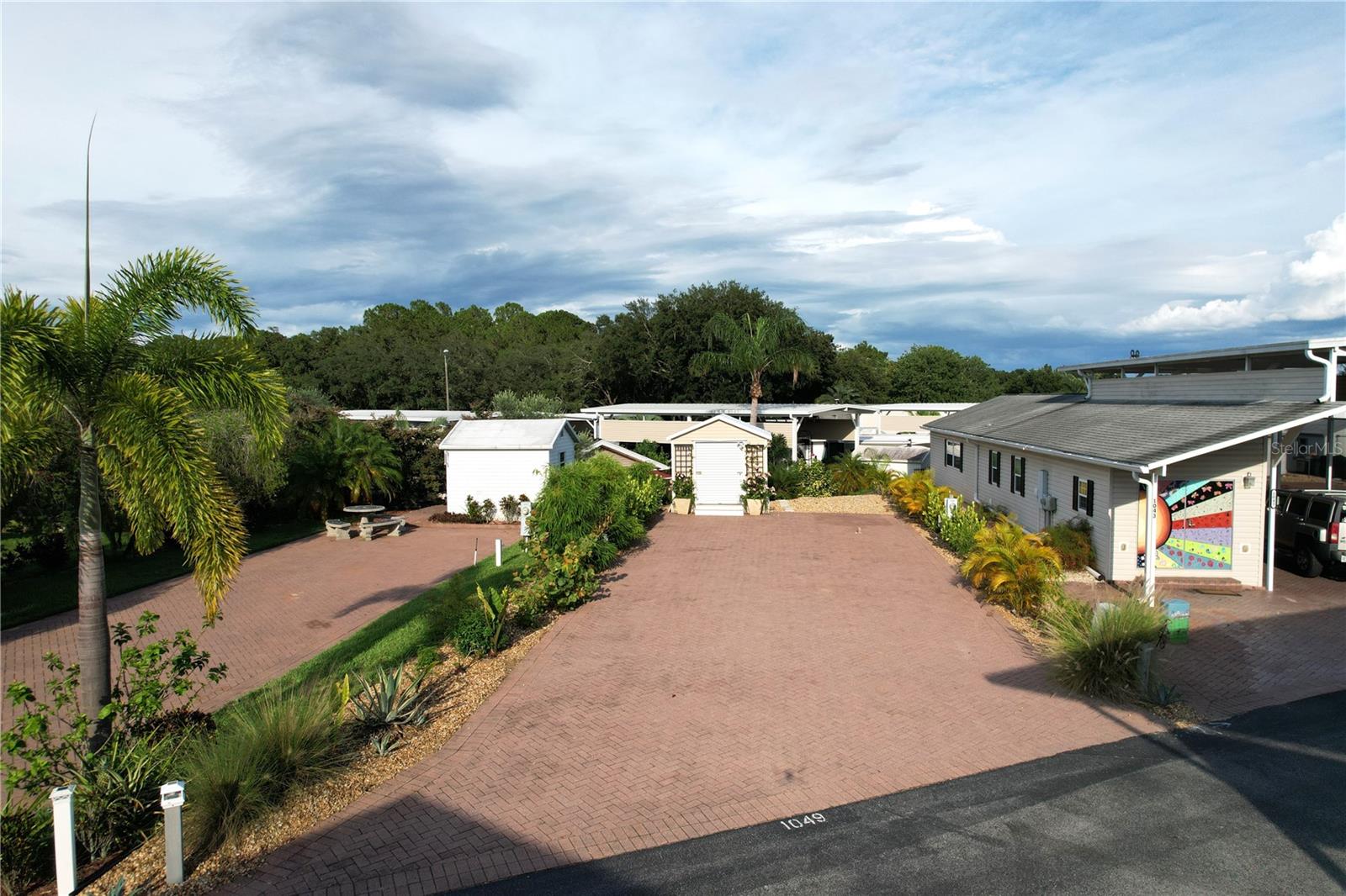 1049 DEER CREEK BLVD, DAVENPORT, FL, 33837