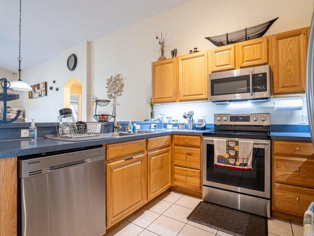 4725 CUMBRIAN LAKES DR, KISSIMMEE, FL, 34746