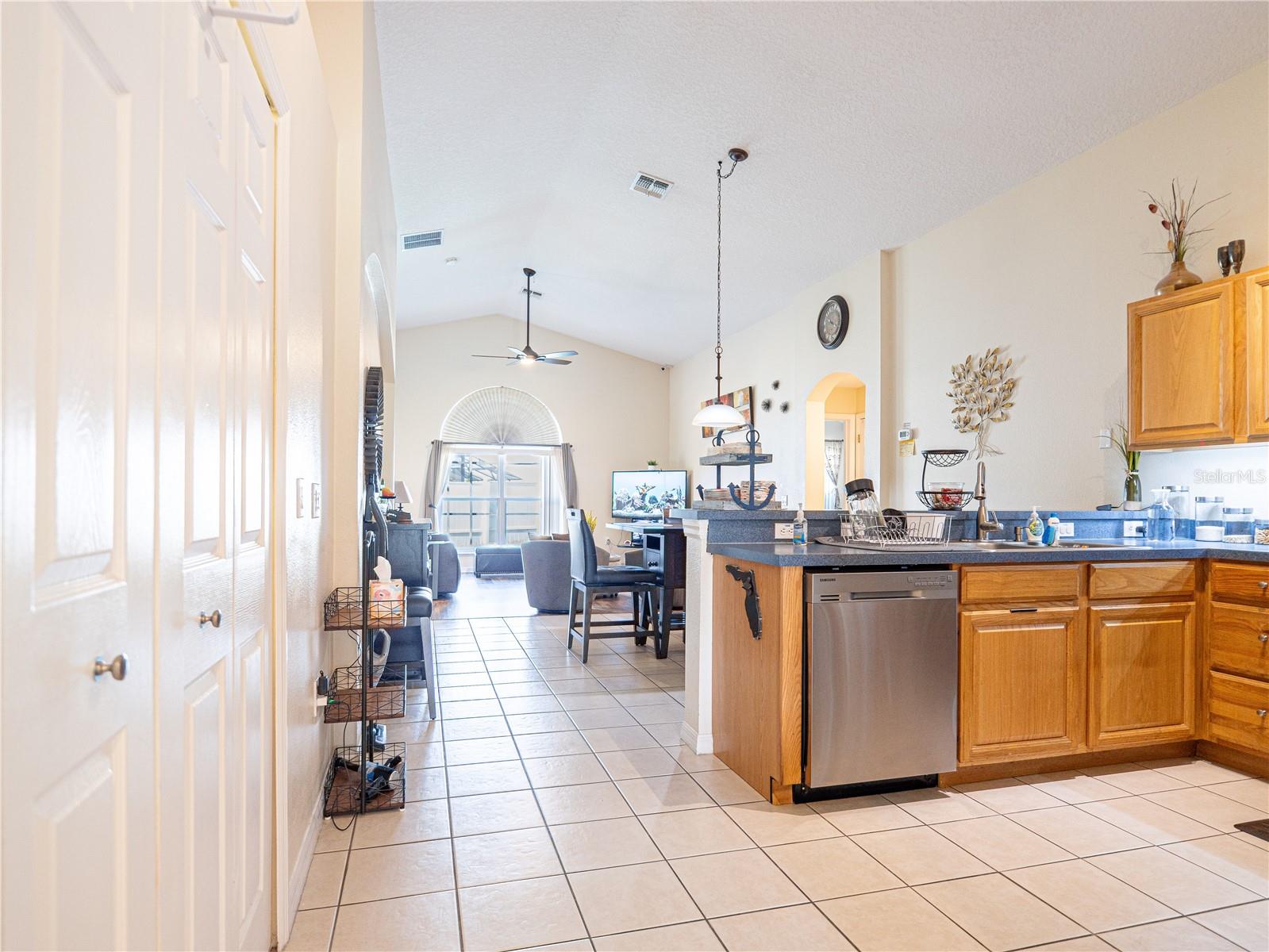 4725 CUMBRIAN LAKES DR, KISSIMMEE, FL, 34746