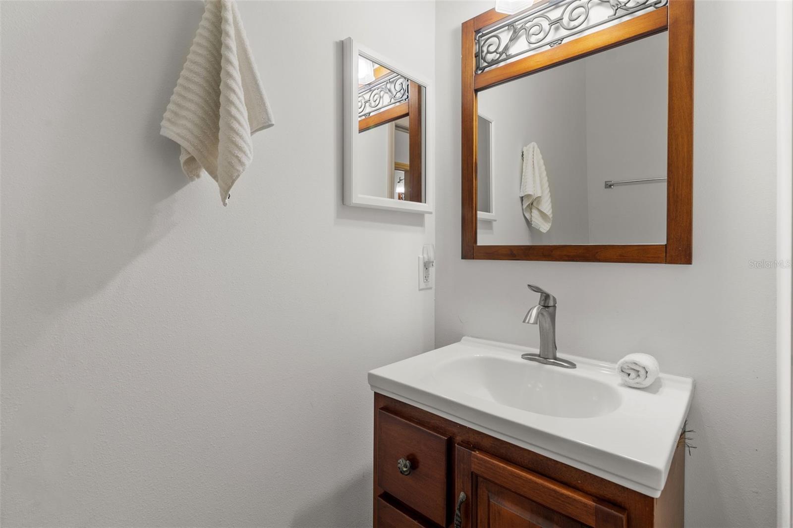 232/234 SANTURCE AVE, NORTH PORT, FL, 34287
