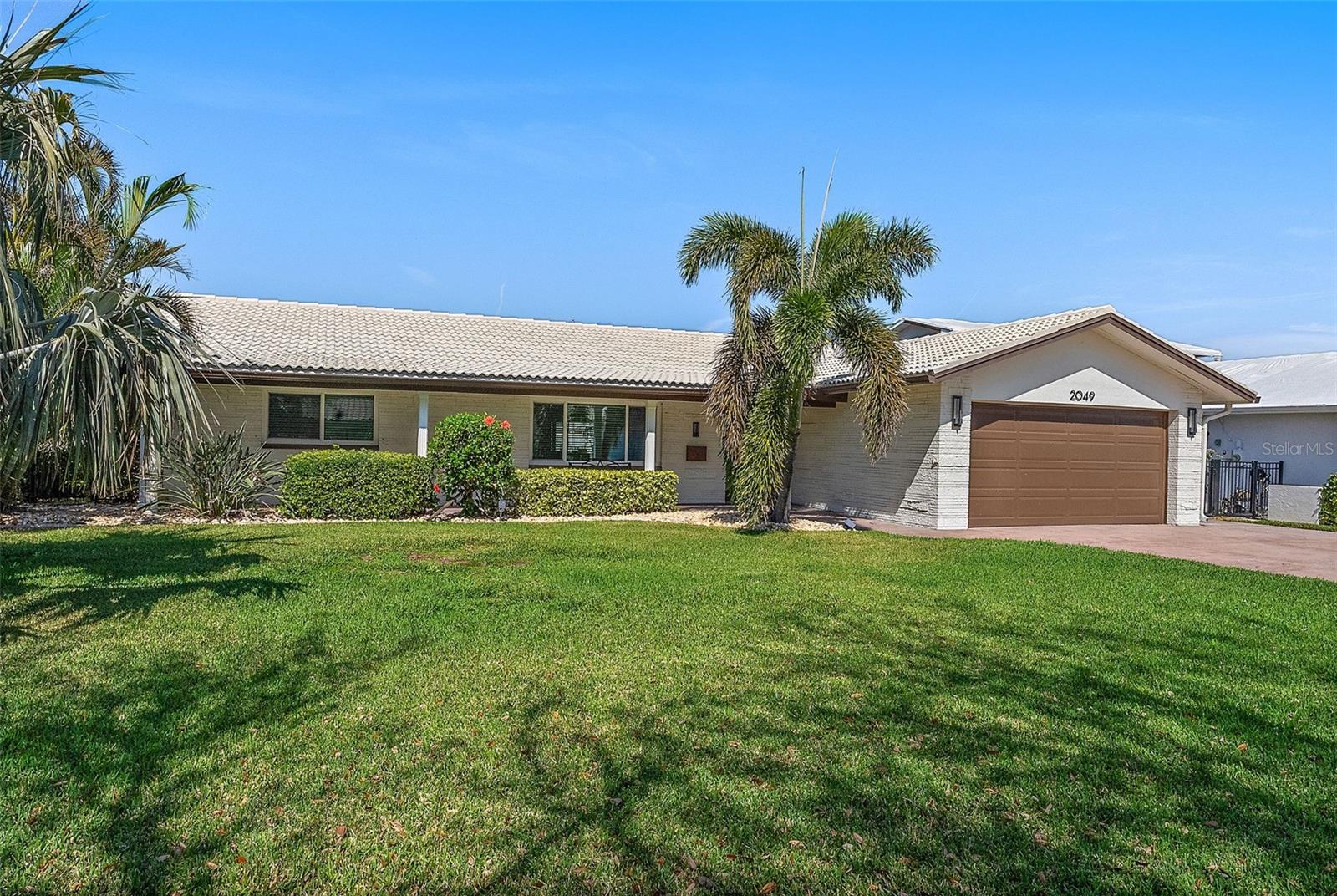 2049 MASSACHUSETTS AVE NE, ST PETERSBURG, FL, 33703