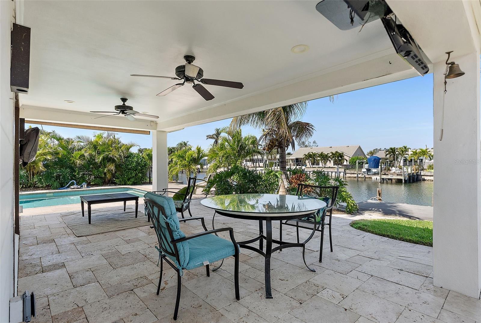 2049 MASSACHUSETTS AVE NE, ST PETERSBURG, FL, 33703