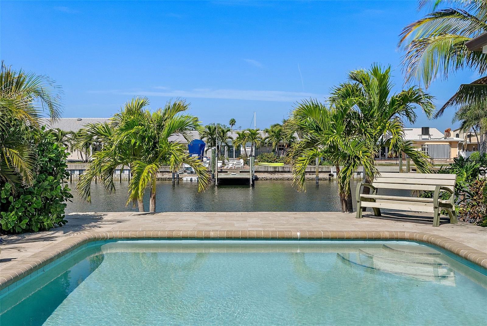 2049 MASSACHUSETTS AVE NE, ST PETERSBURG, FL, 33703