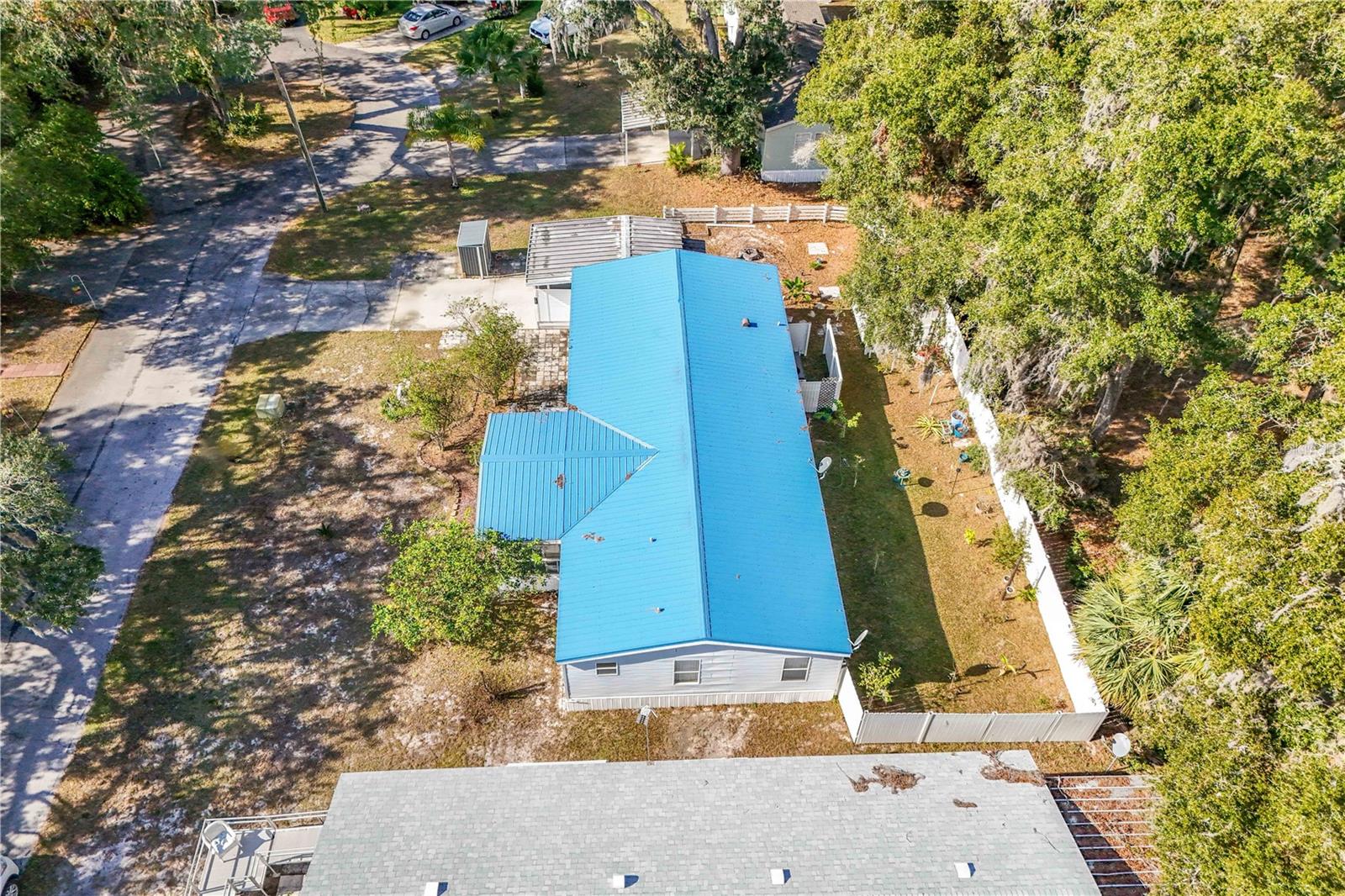 10419 WATTS AVE, LEESBURG, FL, 34788