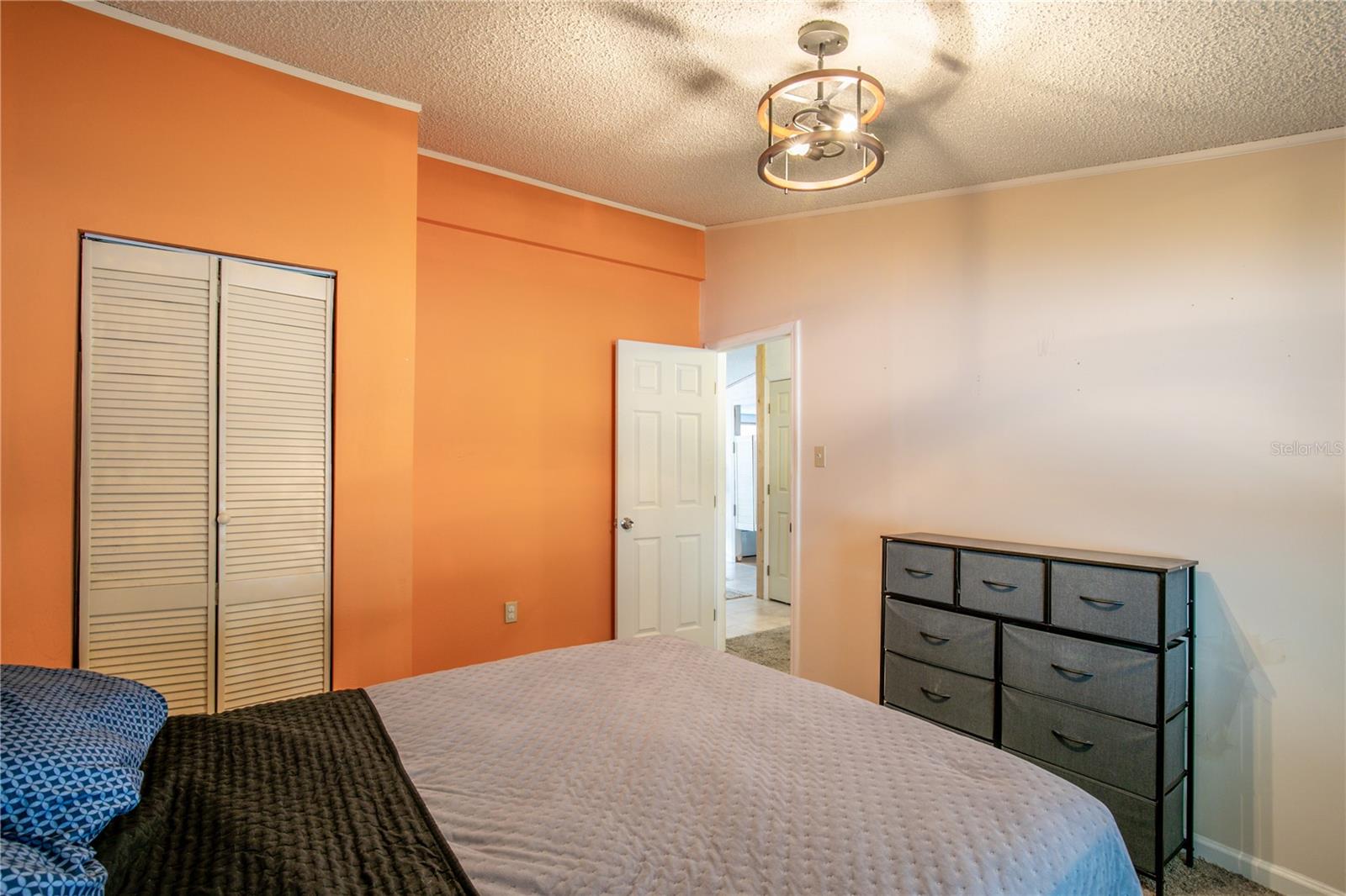 10419 WATTS AVE, LEESBURG, FL, 34788