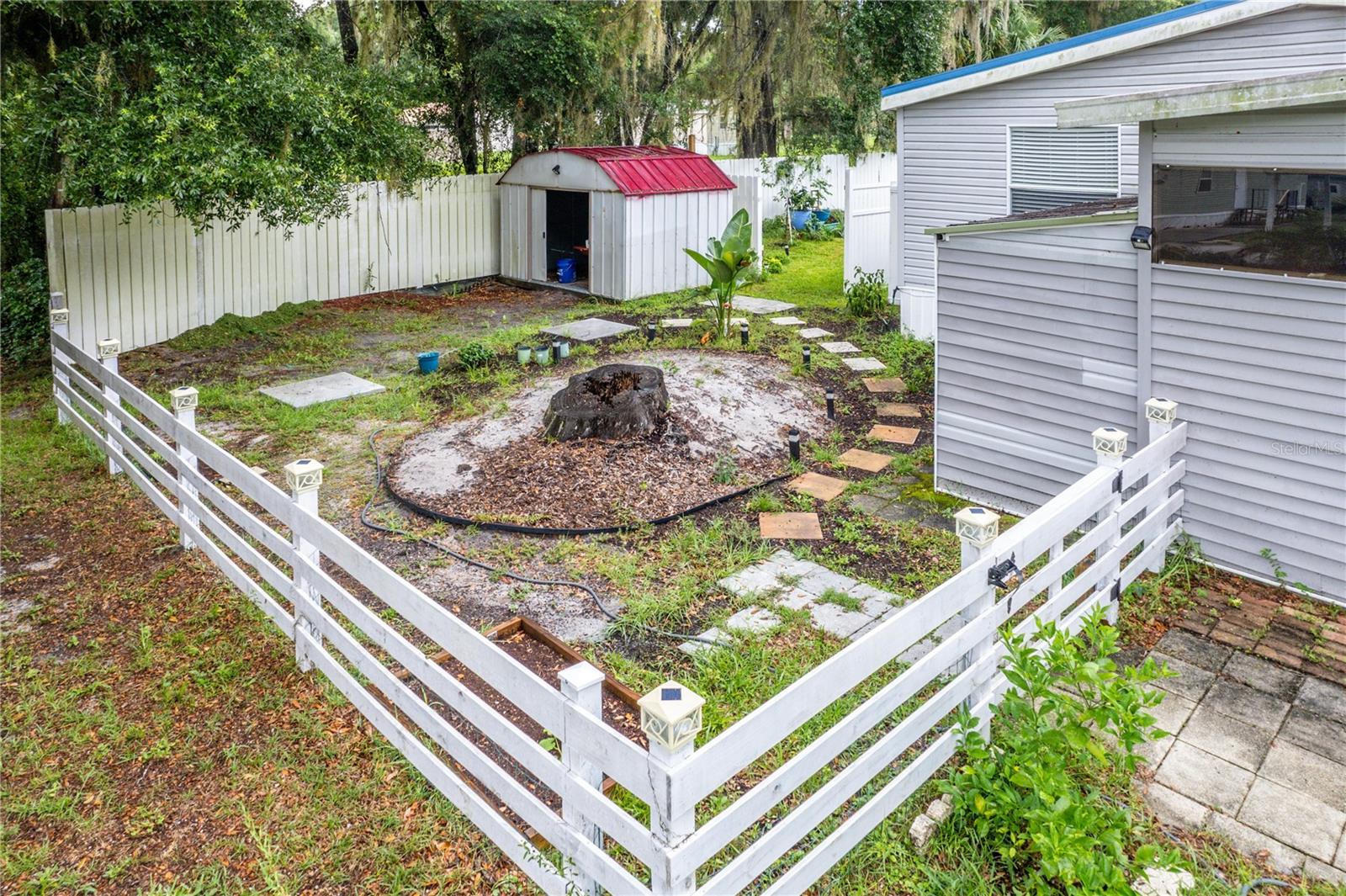 10419 WATTS AVE, LEESBURG, FL, 34788