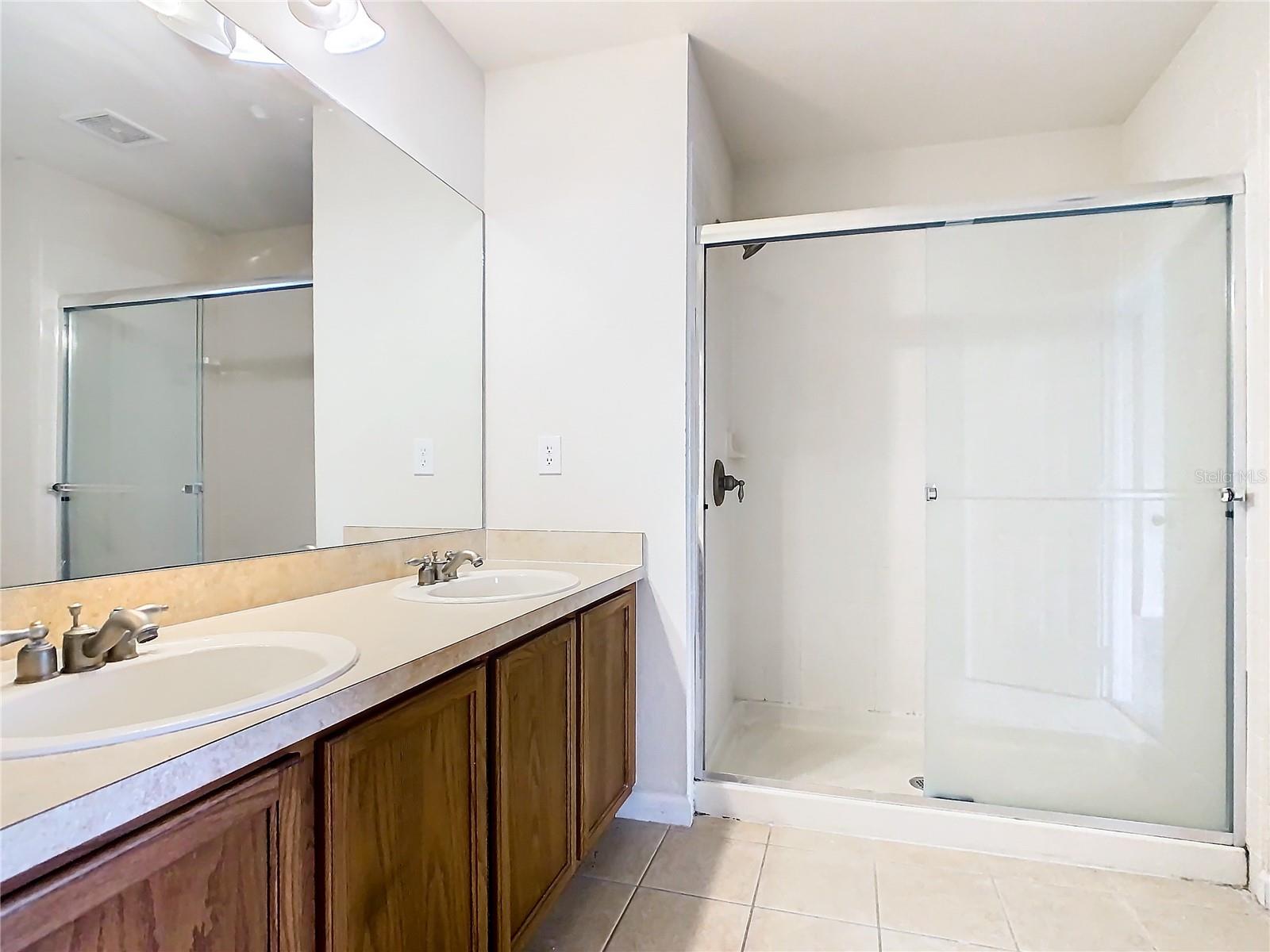 2543 OLD KENT CIR, KISSIMMEE, FL, 34758