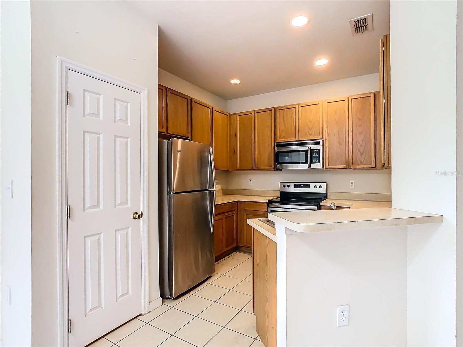 2543 OLD KENT CIR, KISSIMMEE, FL, 34758