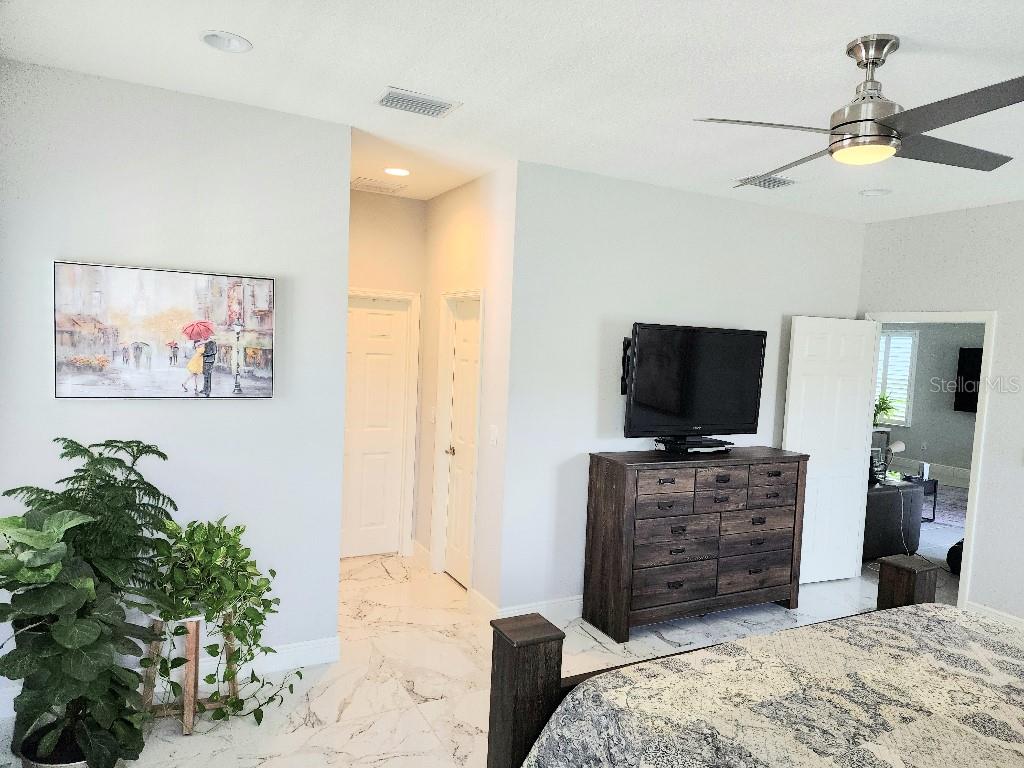 1017 ALBERRO AVE, BRANDON, FL, 33511