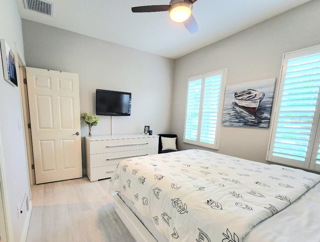 1017 ALBERRO AVE, BRANDON, FL, 33511