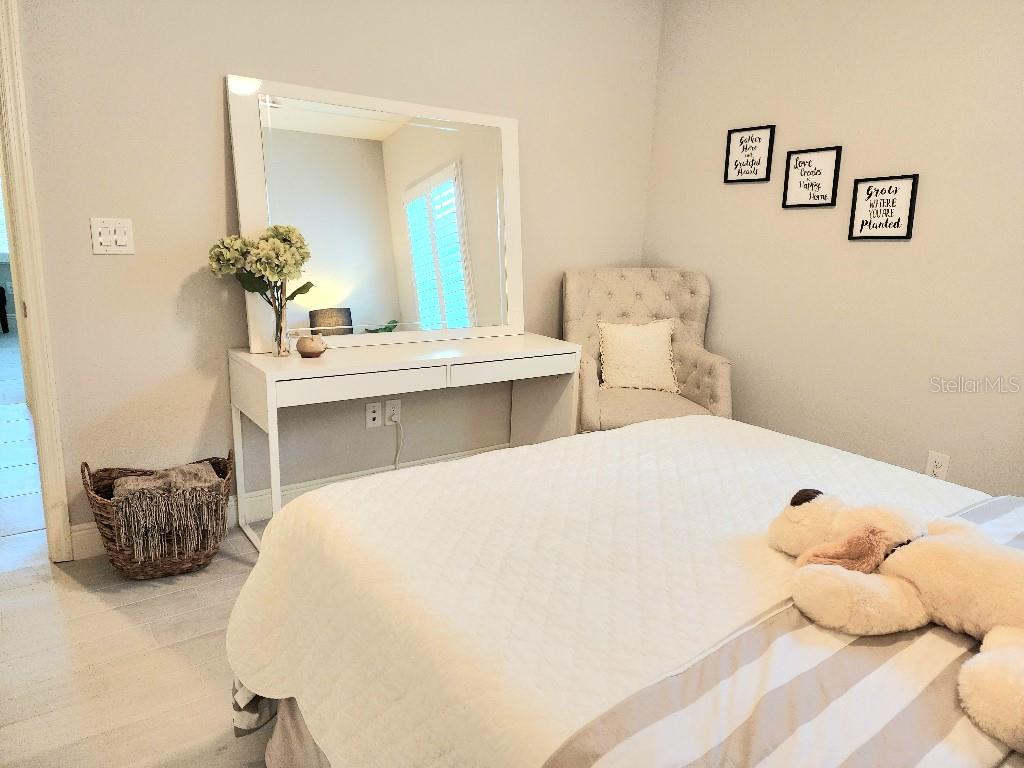 1017 ALBERRO AVE, BRANDON, FL, 33511