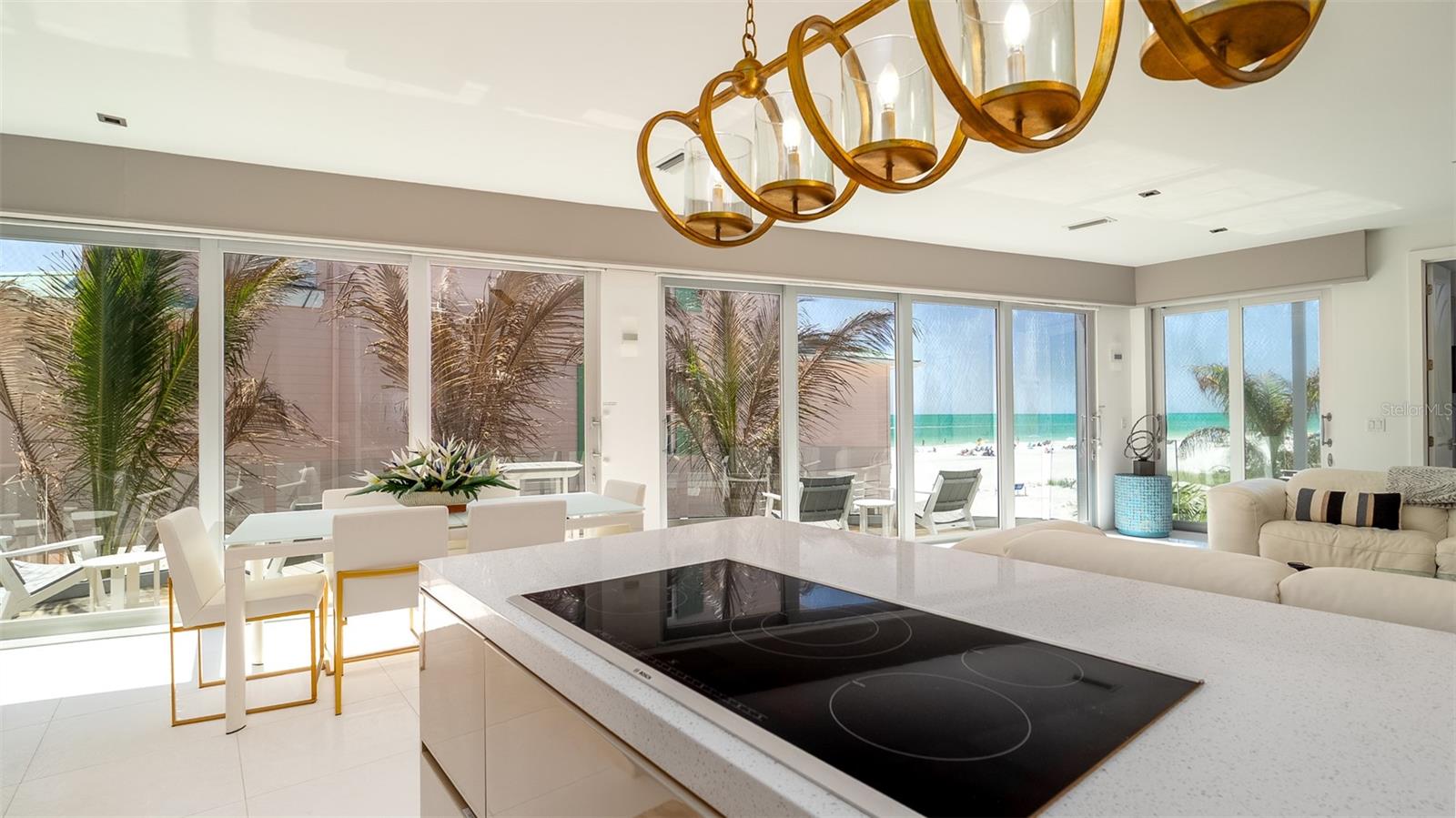 A4615677 Property Photo