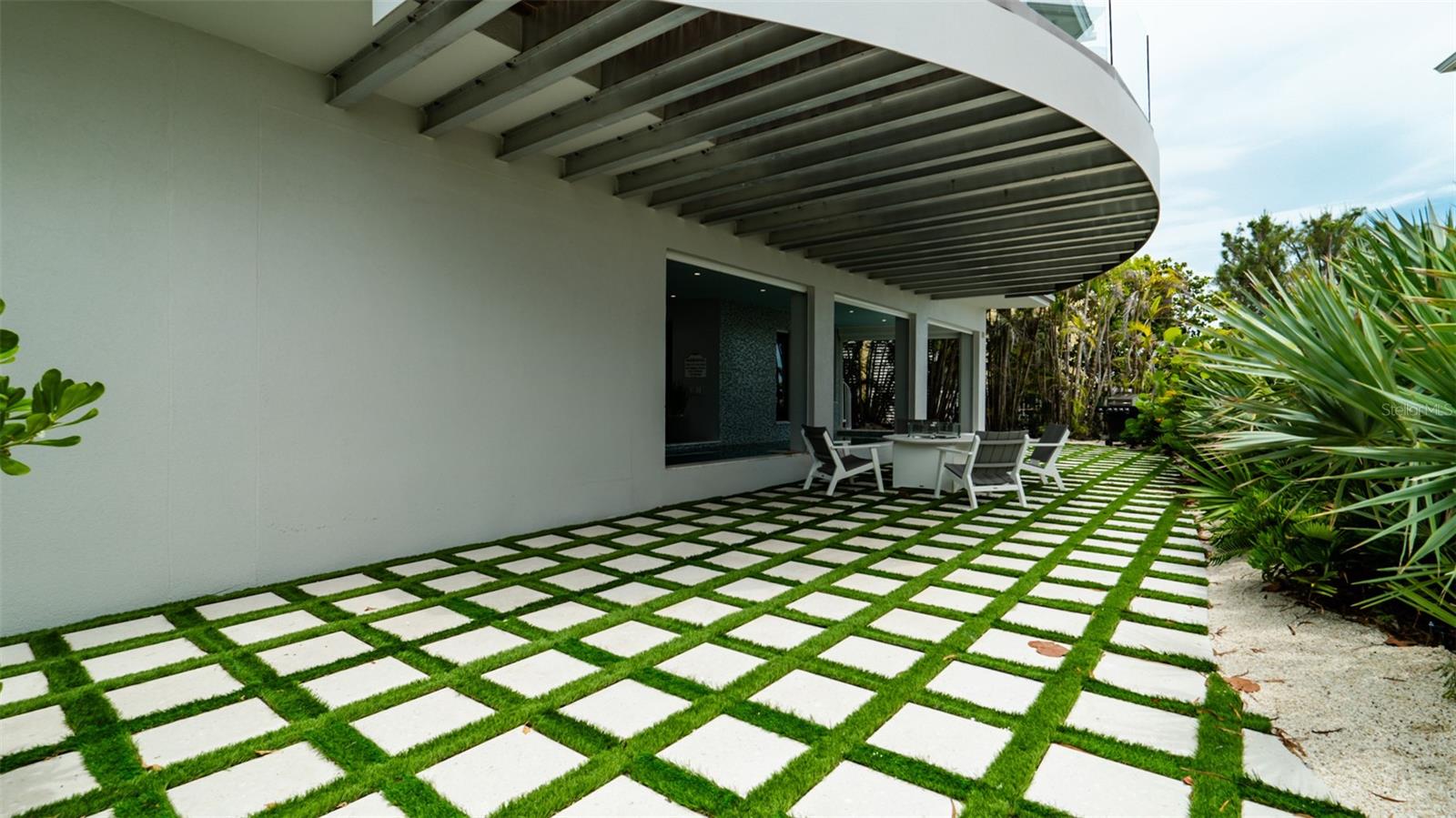 A4615677 Property Photo