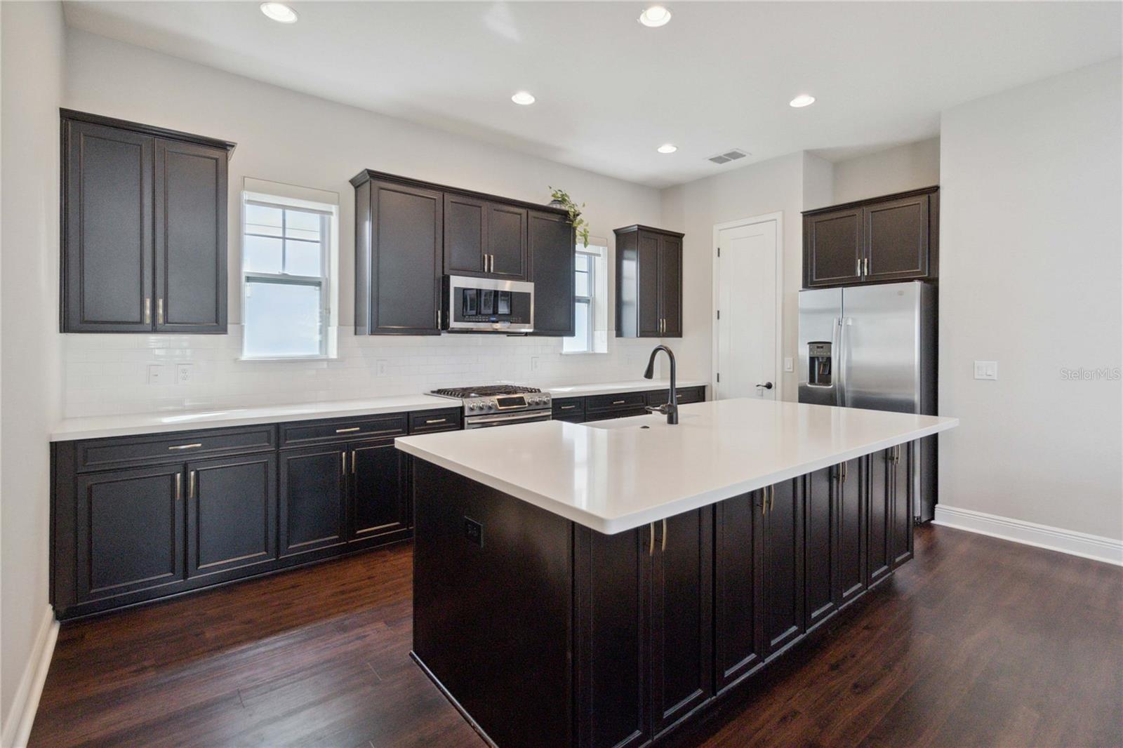 8273 NEMOURS PKWY, ORLANDO, FL, 32827