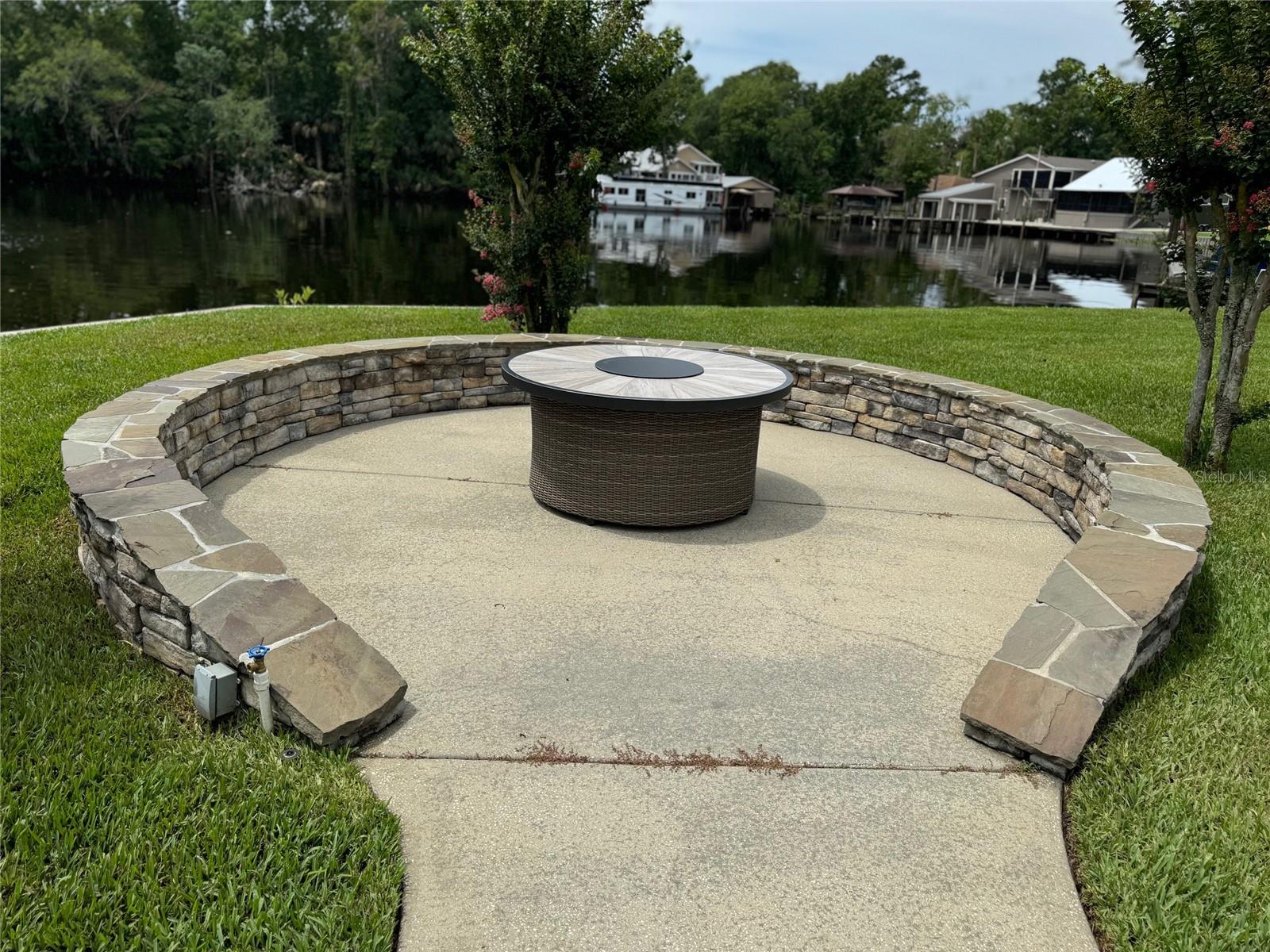 56633 OTTER RD, ASTOR, FL, 32102