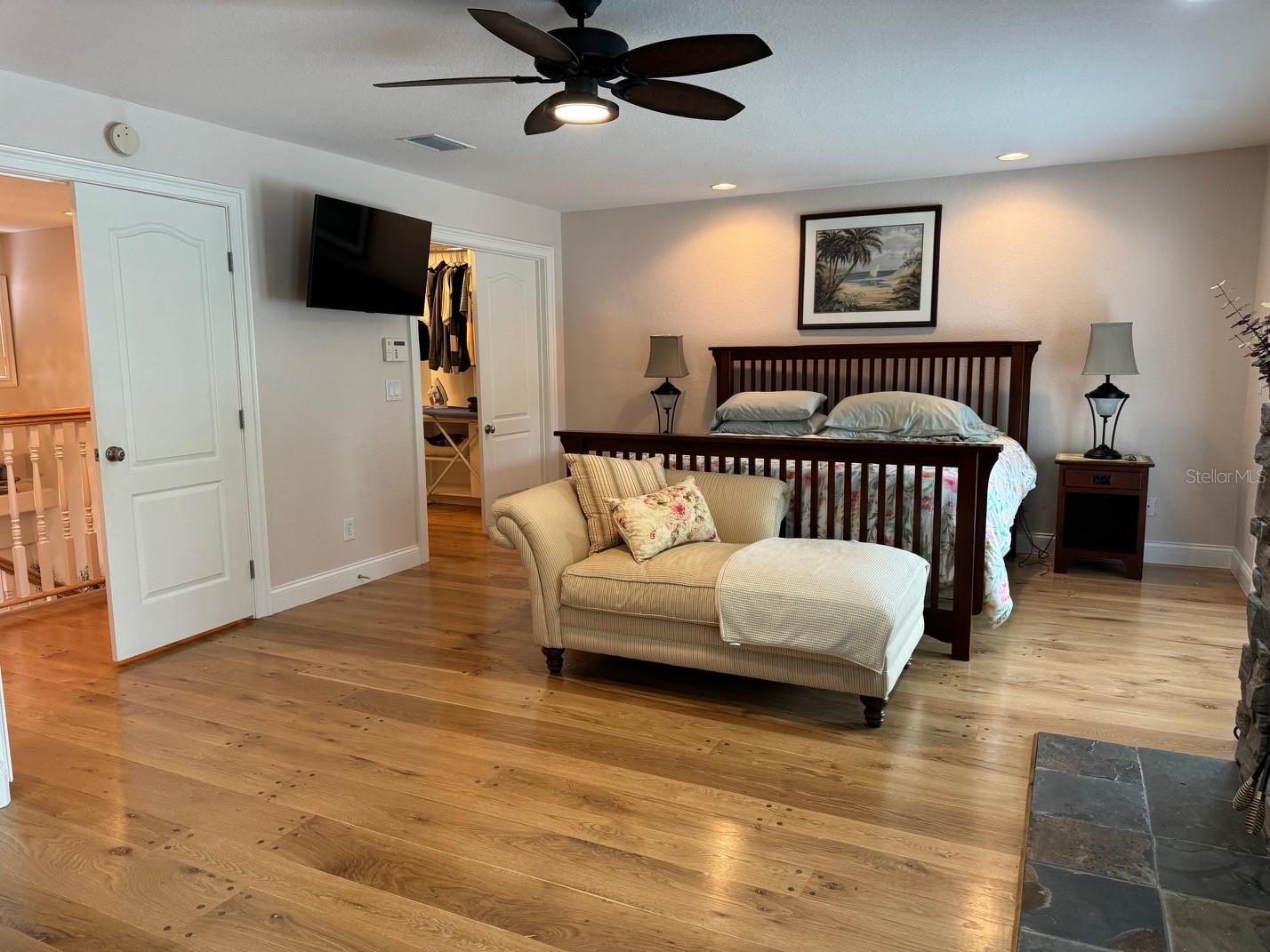 56633 OTTER RD, ASTOR, FL, 32102