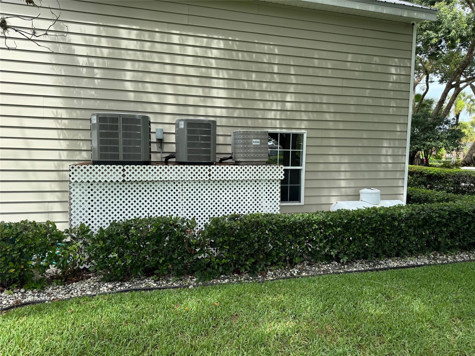 56633 OTTER RD, ASTOR, FL, 32102