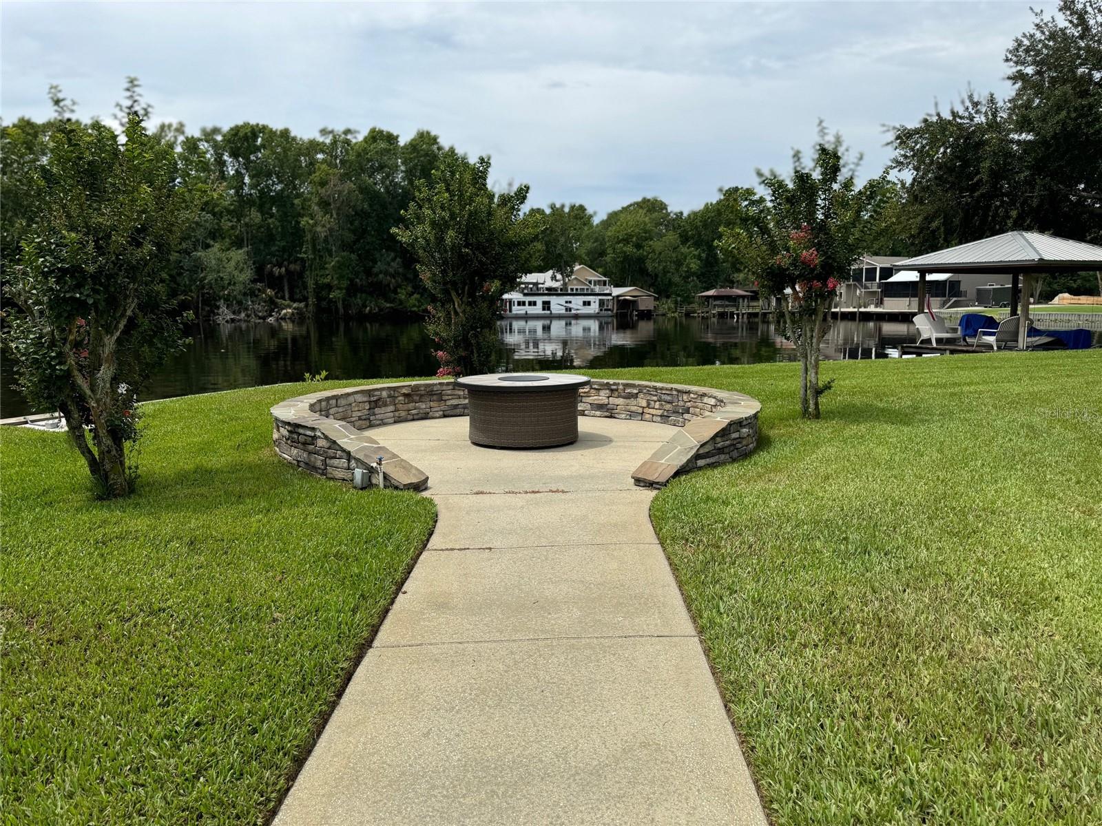 56633 OTTER RD, ASTOR, FL, 32102