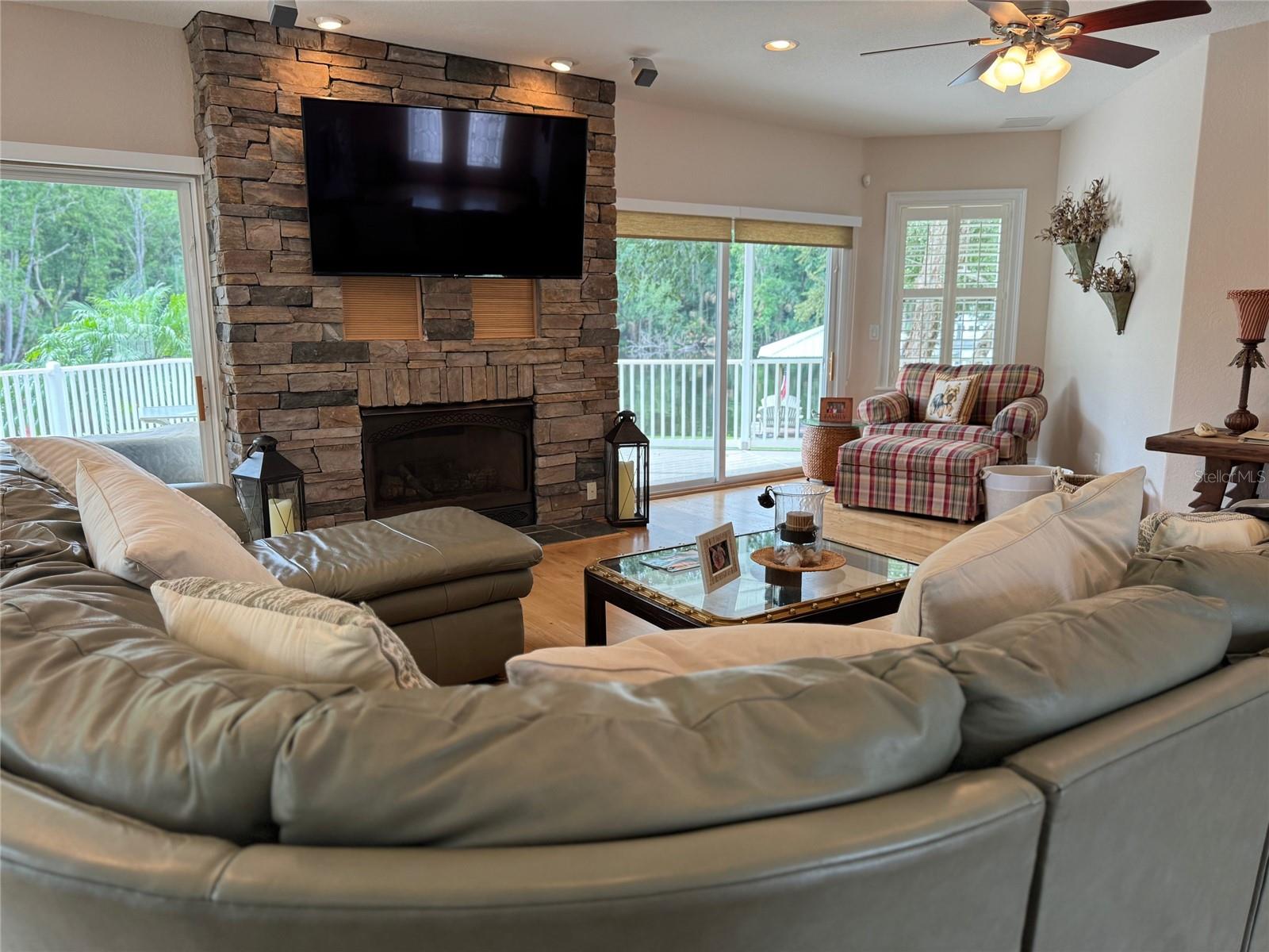 56633 OTTER RD, ASTOR, FL, 32102