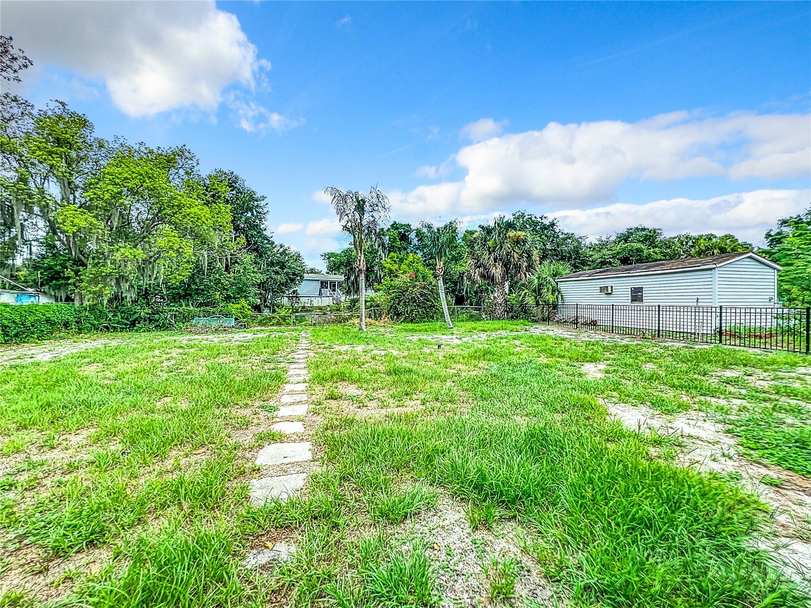 34035 LINDA LN, LEESBURG, FL, 34788