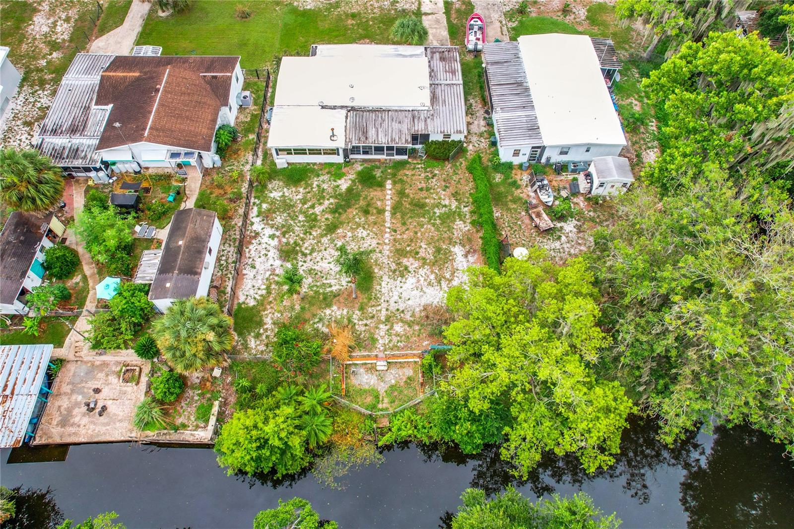 34035 LINDA LN, LEESBURG, FL, 34788