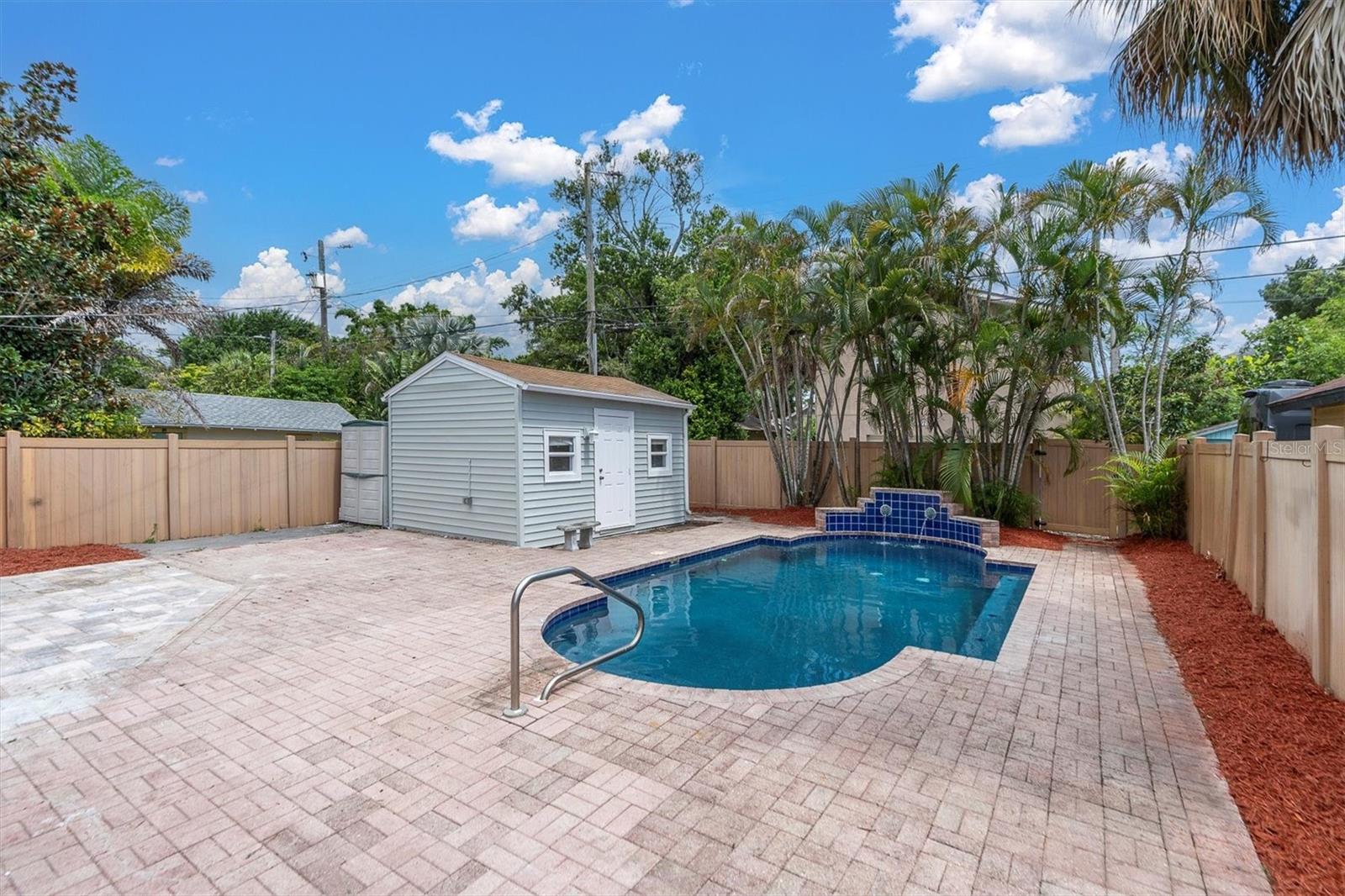 2328 DARTMOUTH AVE N, ST PETERSBURG, FL, 33713