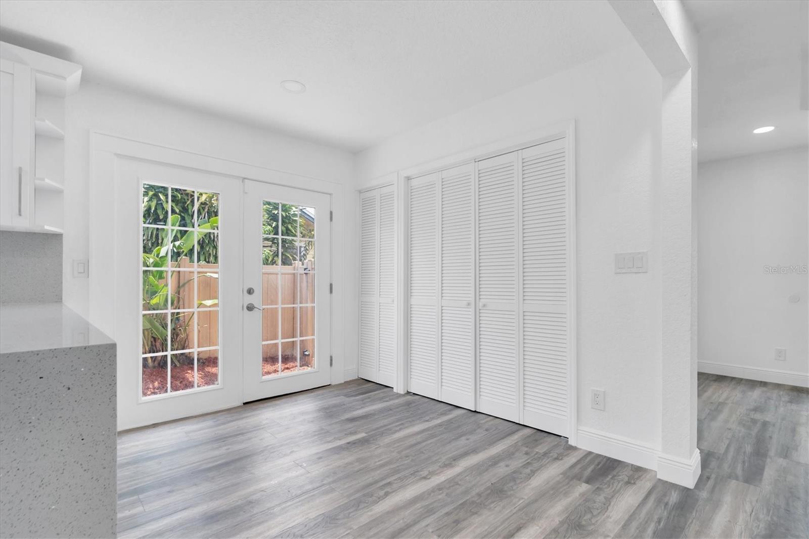 2328 DARTMOUTH AVE N, ST PETERSBURG, FL, 33713