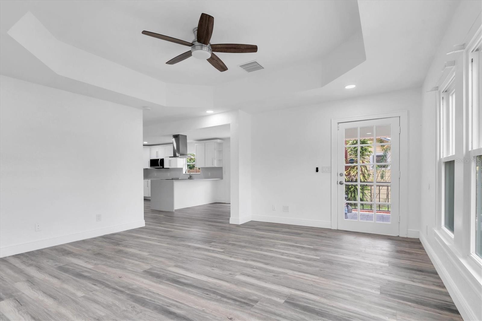 2328 DARTMOUTH AVE N, ST PETERSBURG, FL, 33713