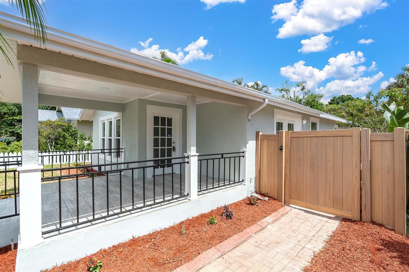 2328 DARTMOUTH AVE N, ST PETERSBURG, FL, 33713