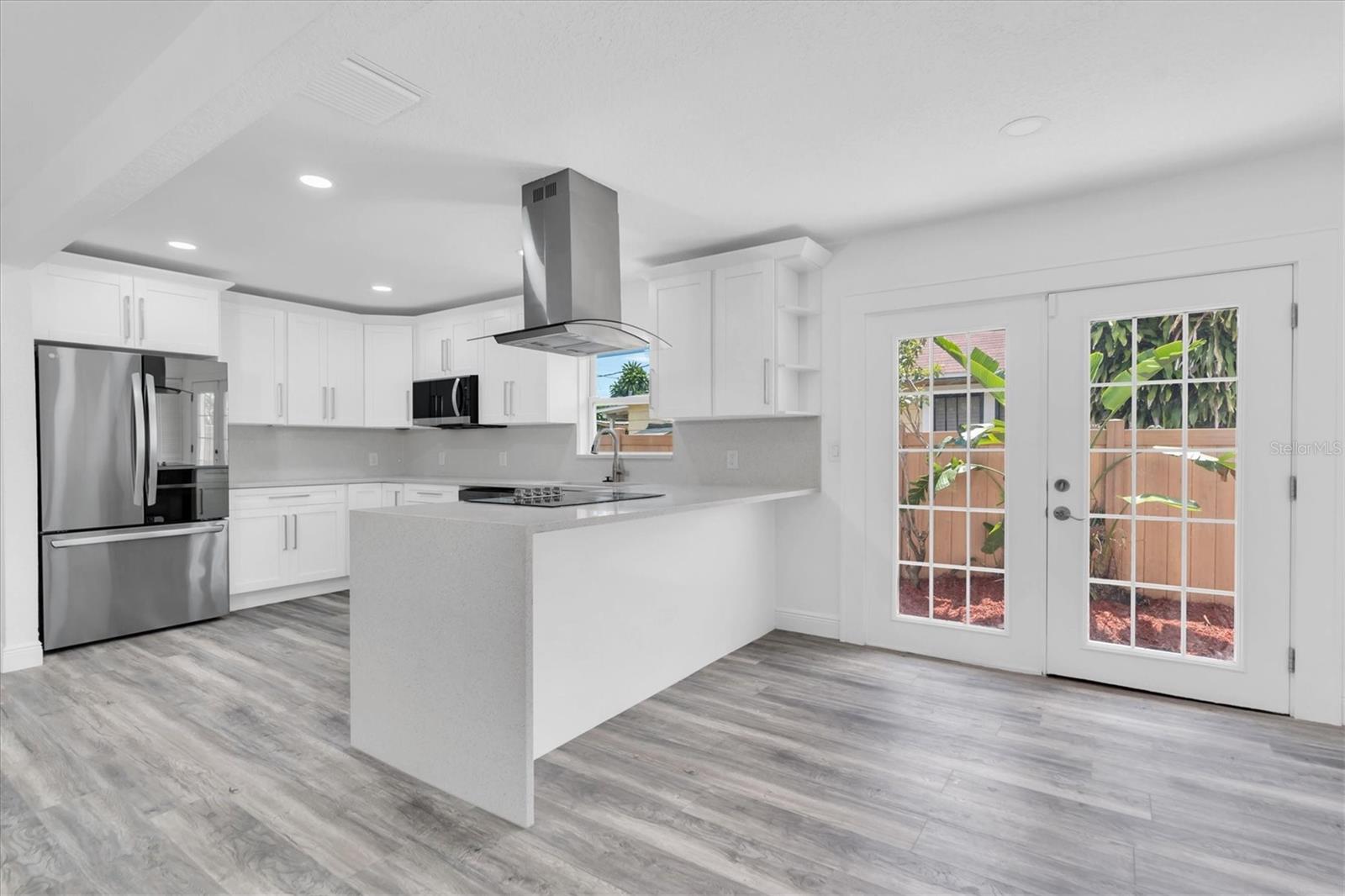 2328 DARTMOUTH AVE N, ST PETERSBURG, FL, 33713