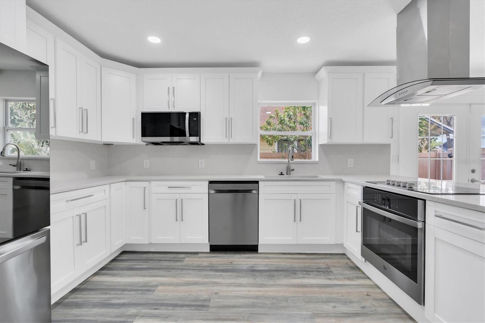 2328 DARTMOUTH AVE N, ST PETERSBURG, FL, 33713