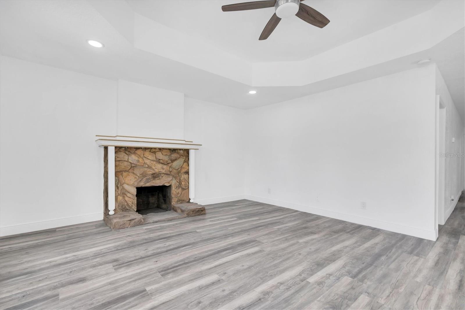 2328 DARTMOUTH AVE N, ST PETERSBURG, FL, 33713