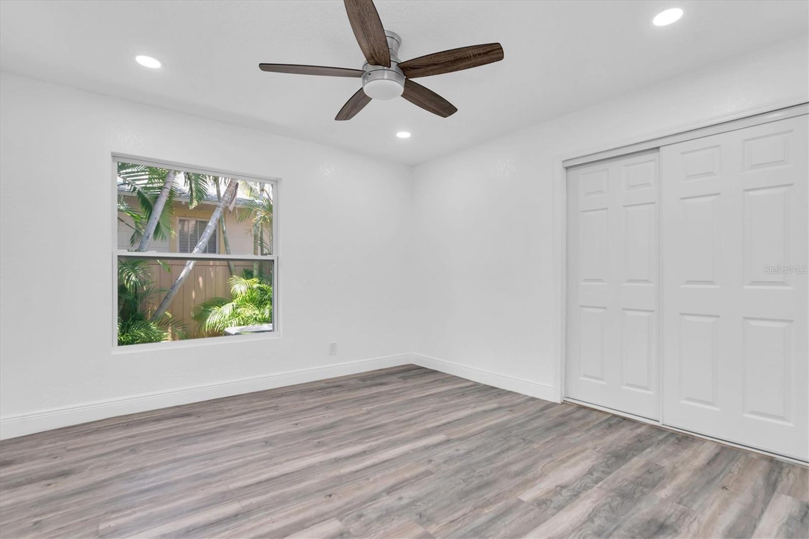2328 DARTMOUTH AVE N, ST PETERSBURG, FL, 33713