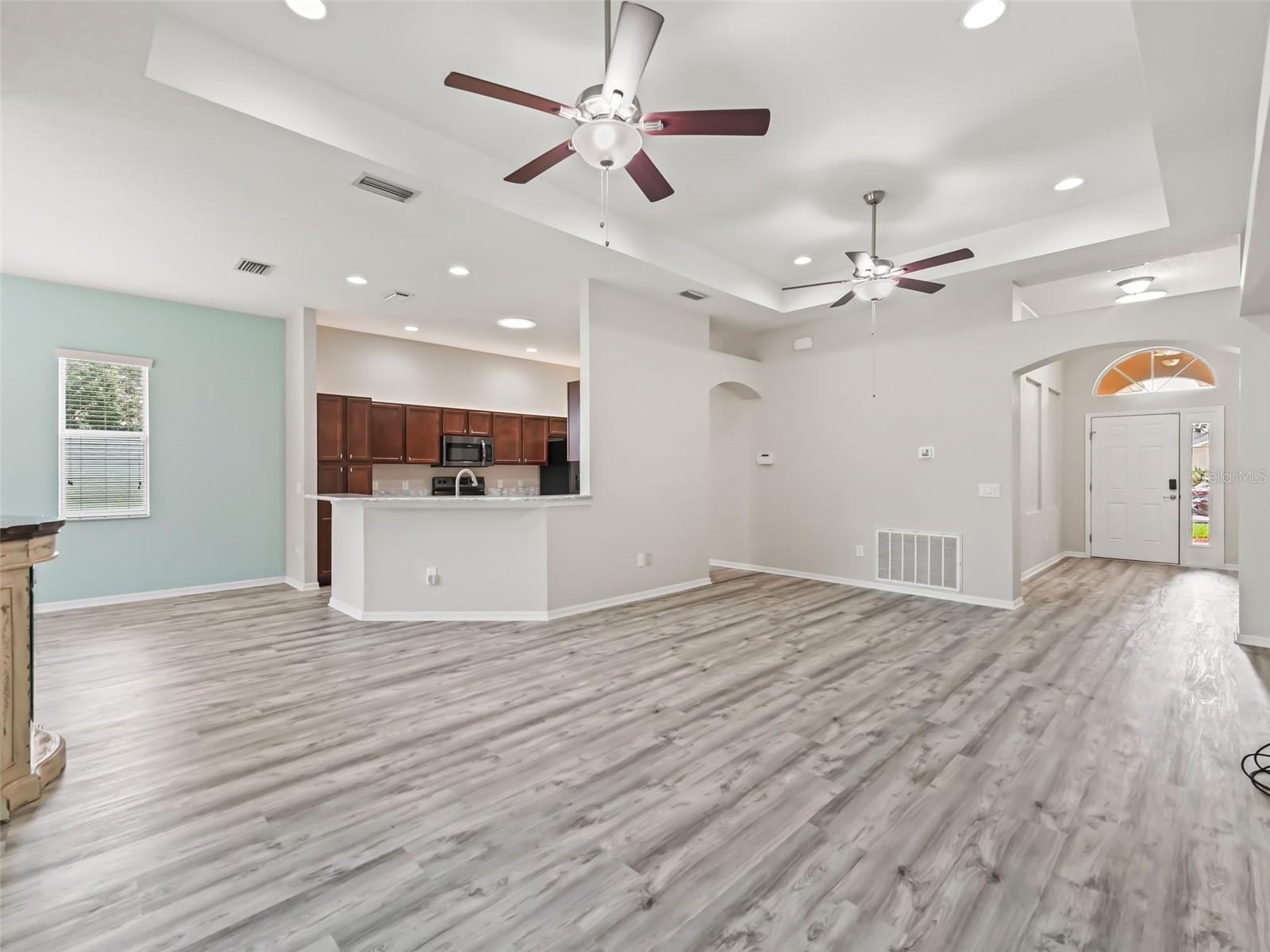 5068 NEPTUNE CIR, OXFORD, FL, 34484