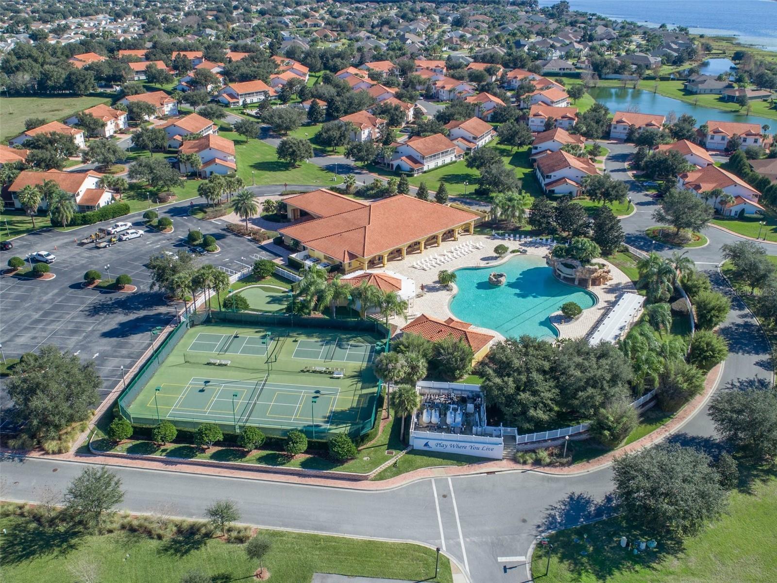 5068 NEPTUNE CIR, OXFORD, FL, 34484