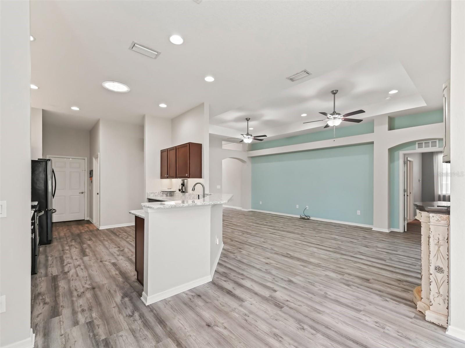 5068 NEPTUNE CIR, OXFORD, FL, 34484