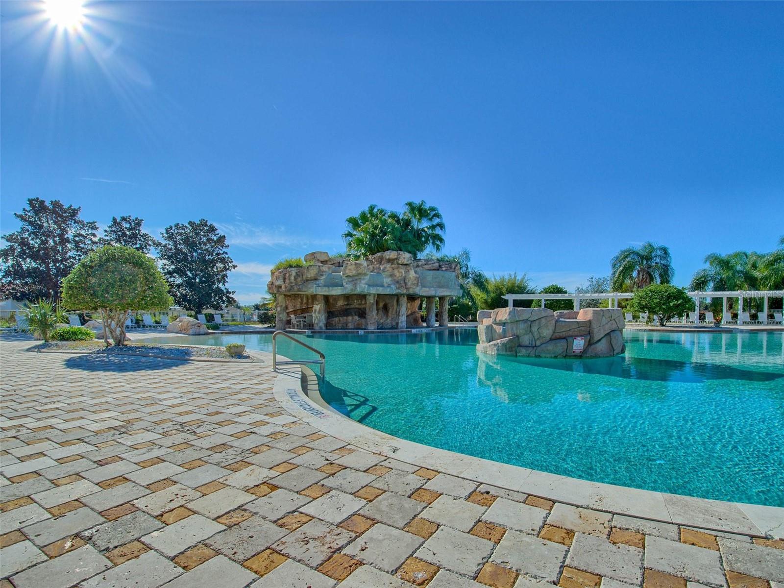 5068 NEPTUNE CIR, OXFORD, FL, 34484