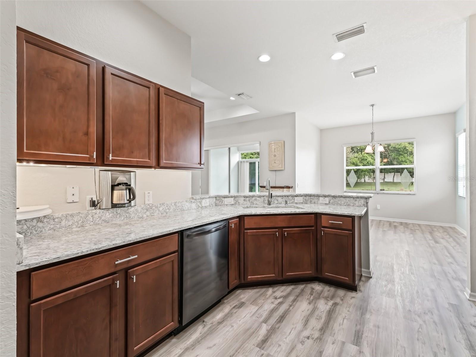 5068 NEPTUNE CIR, OXFORD, FL, 34484