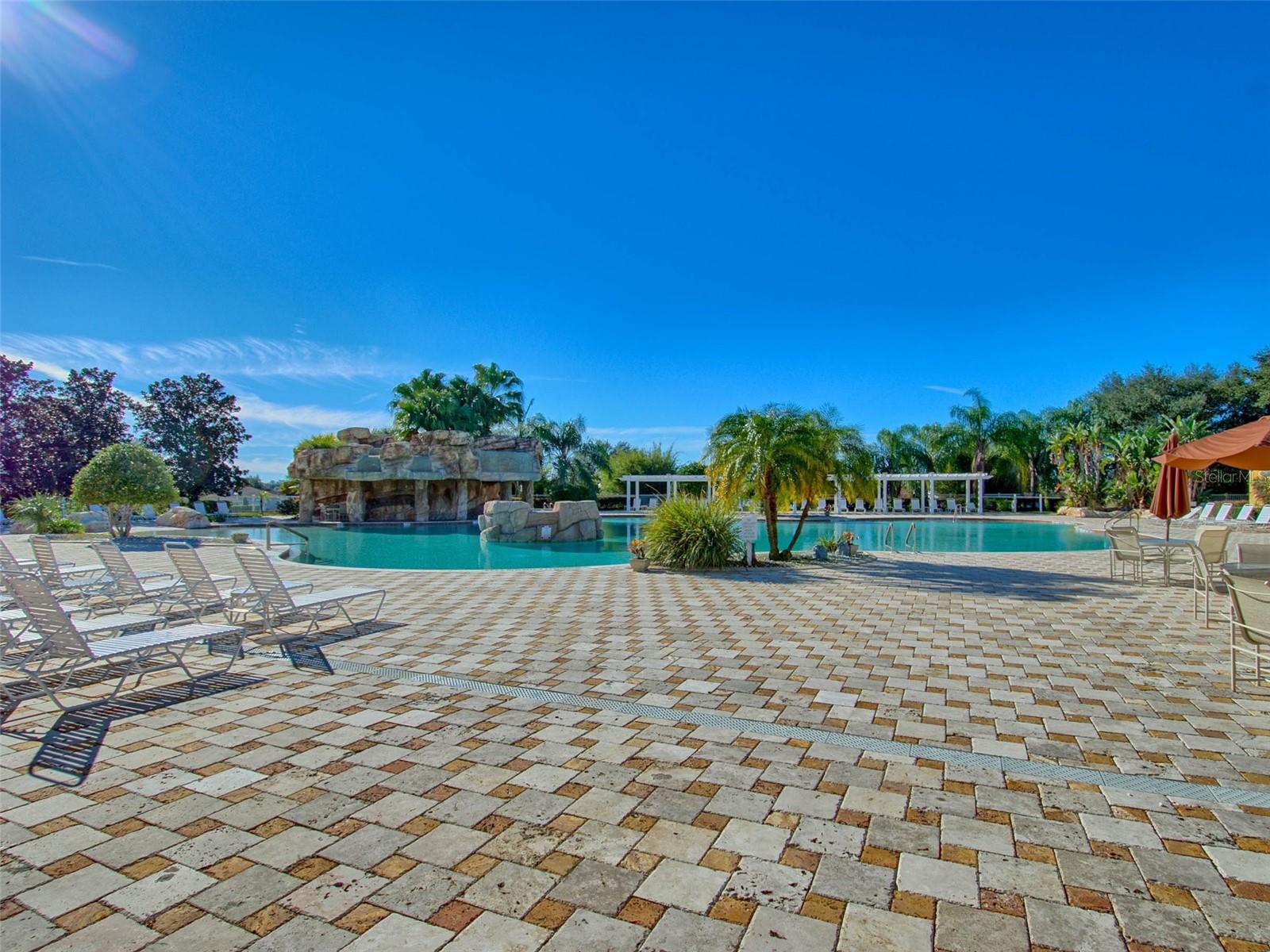 5068 NEPTUNE CIR, OXFORD, FL, 34484