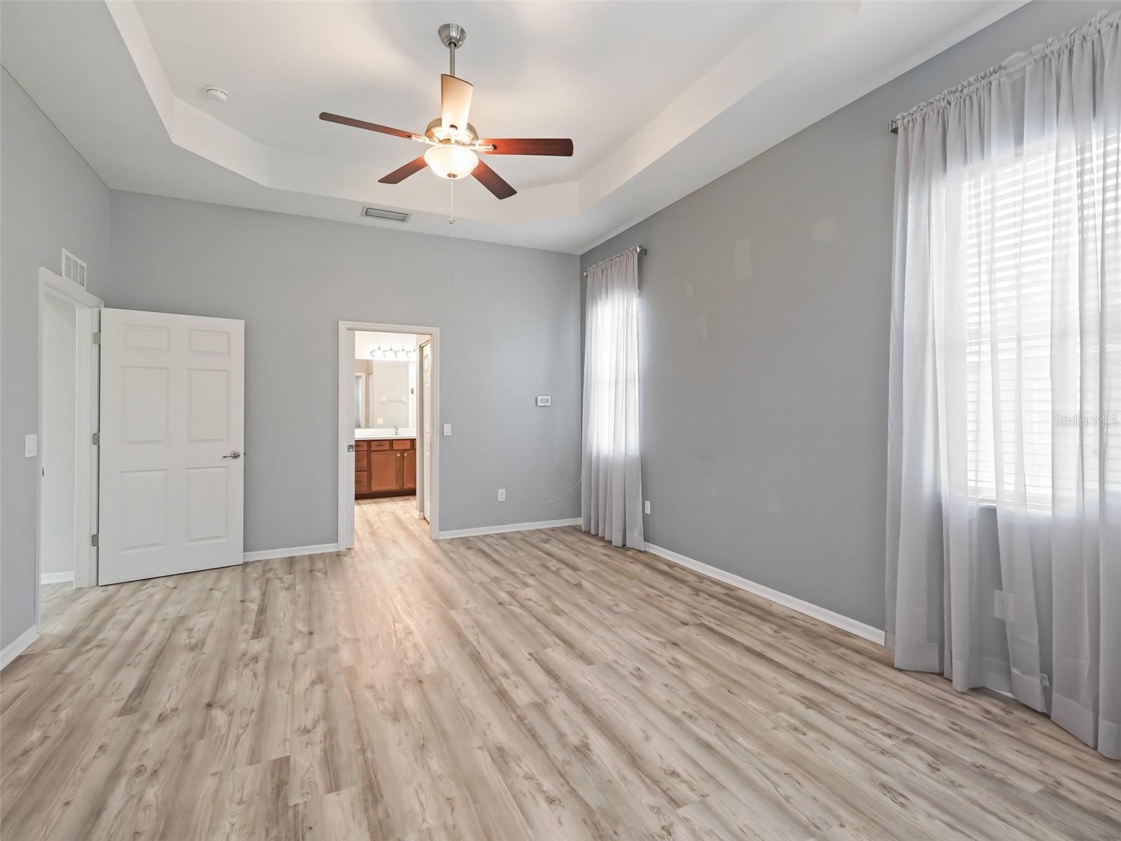 5068 NEPTUNE CIR, OXFORD, FL, 34484