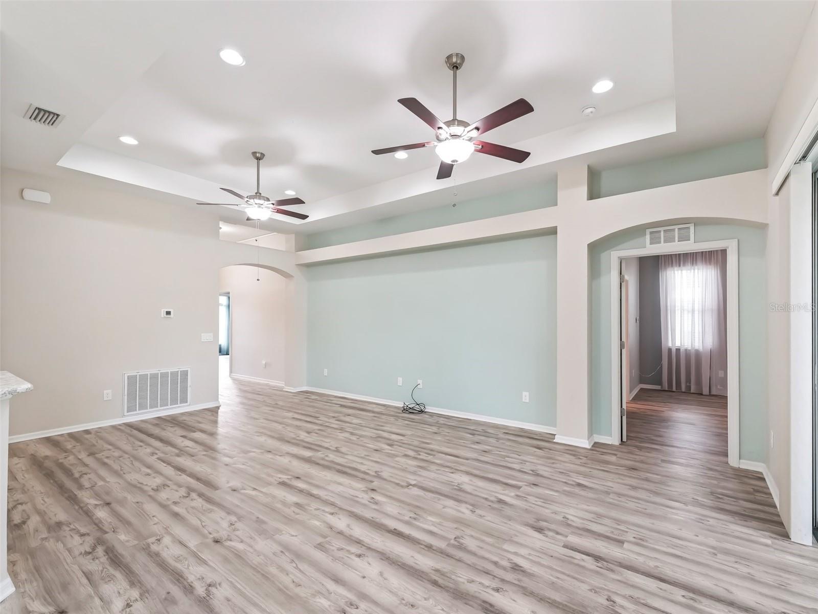 5068 NEPTUNE CIR, OXFORD, FL, 34484